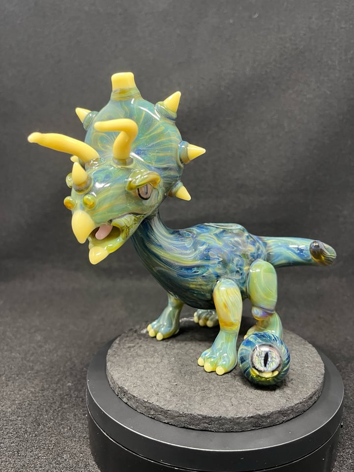Marbled sparkle triceratops rig