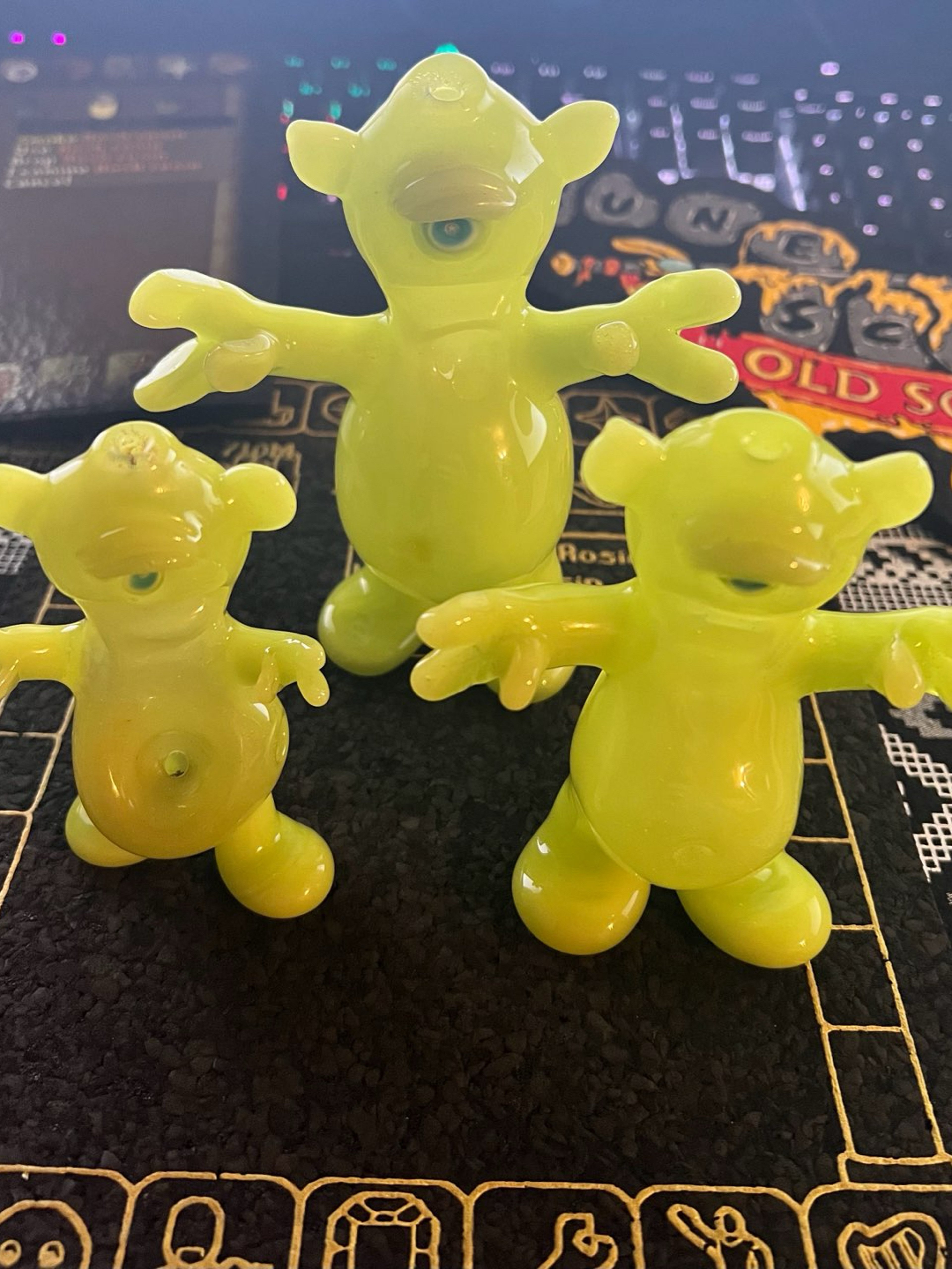 Preview pic of Triple CFL Alien Set