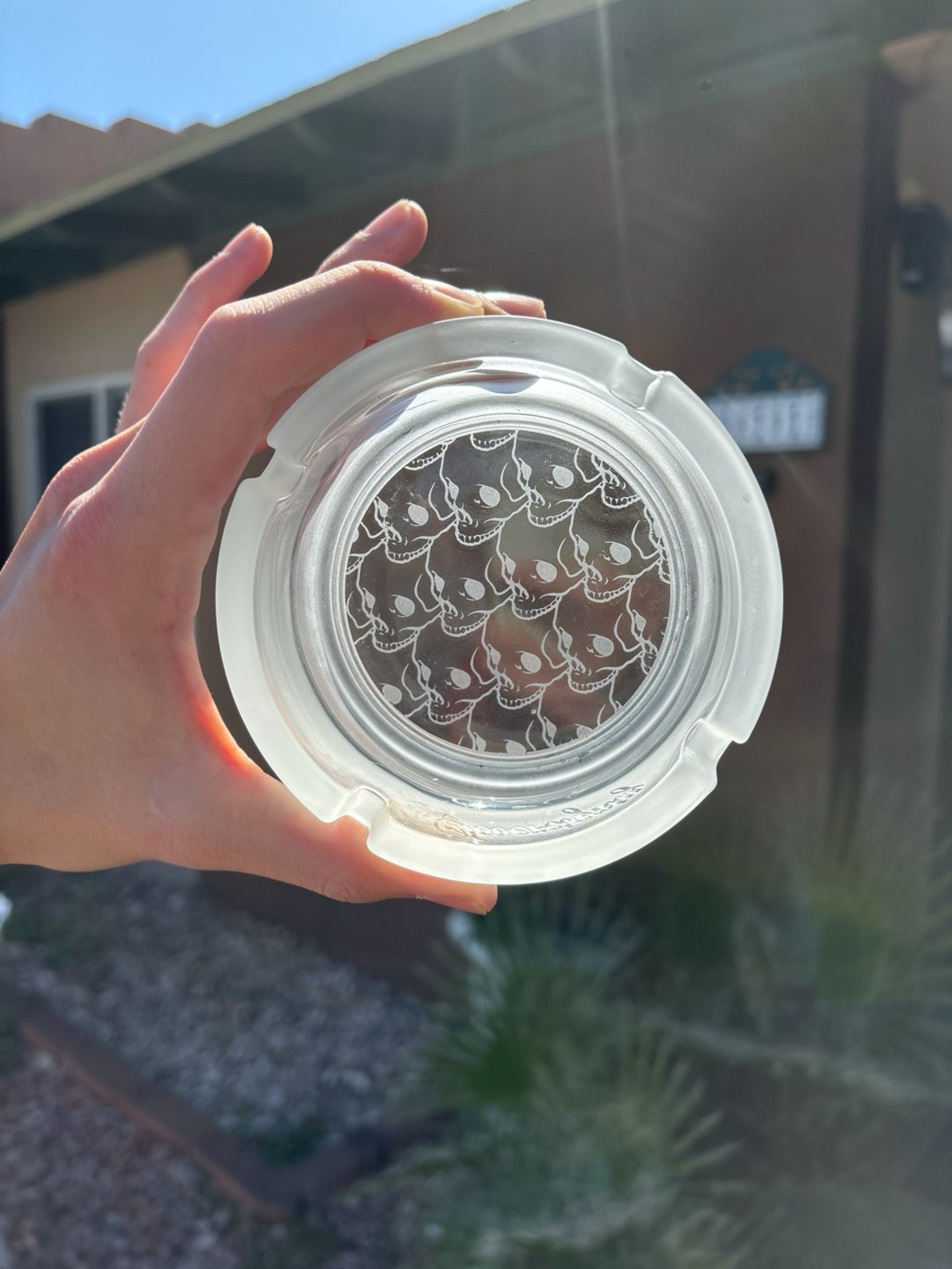 Preview pic of Sovereignty x bloodshed ashtray