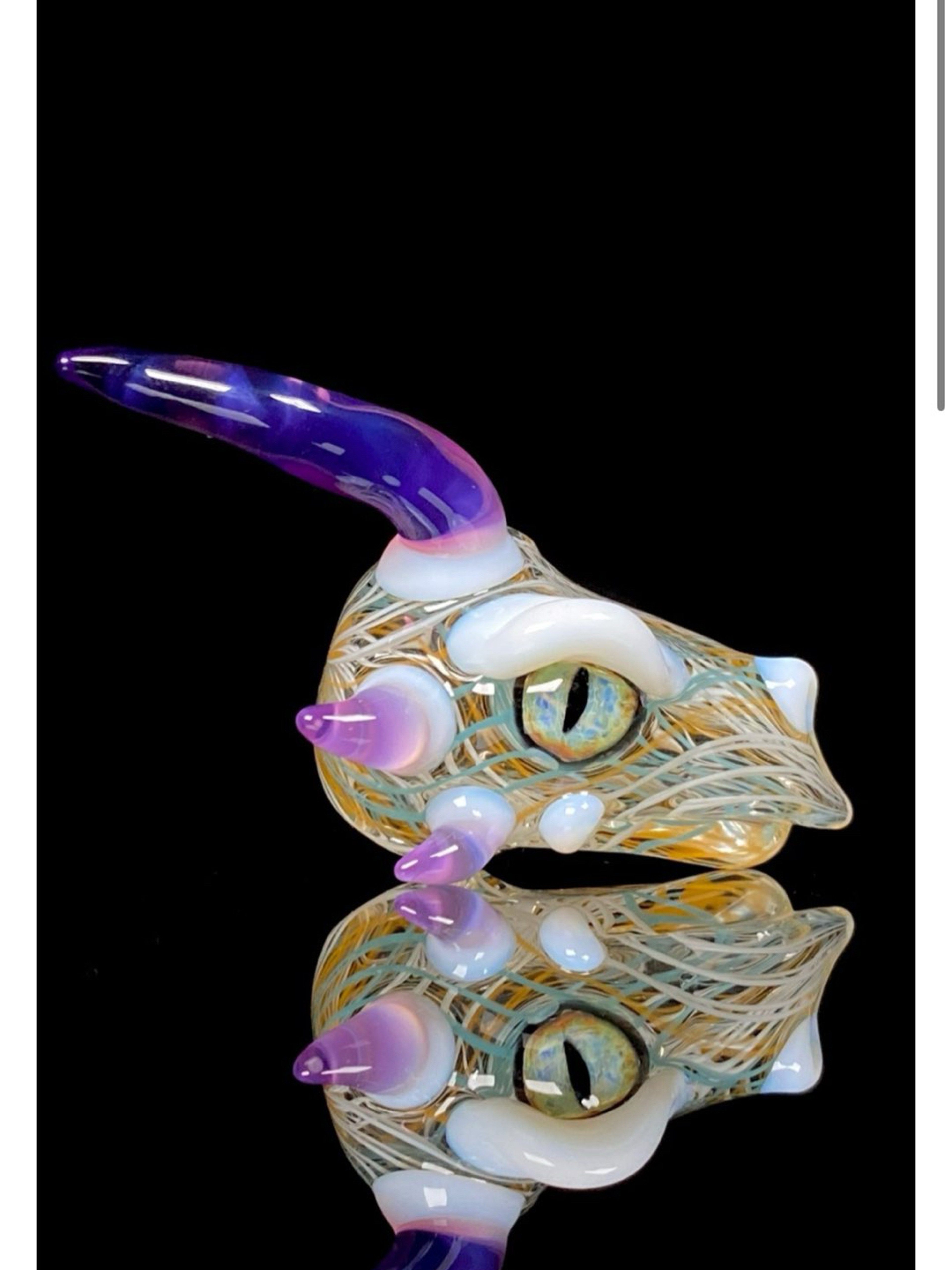 Preview pic of Rhetti dragon head pendant