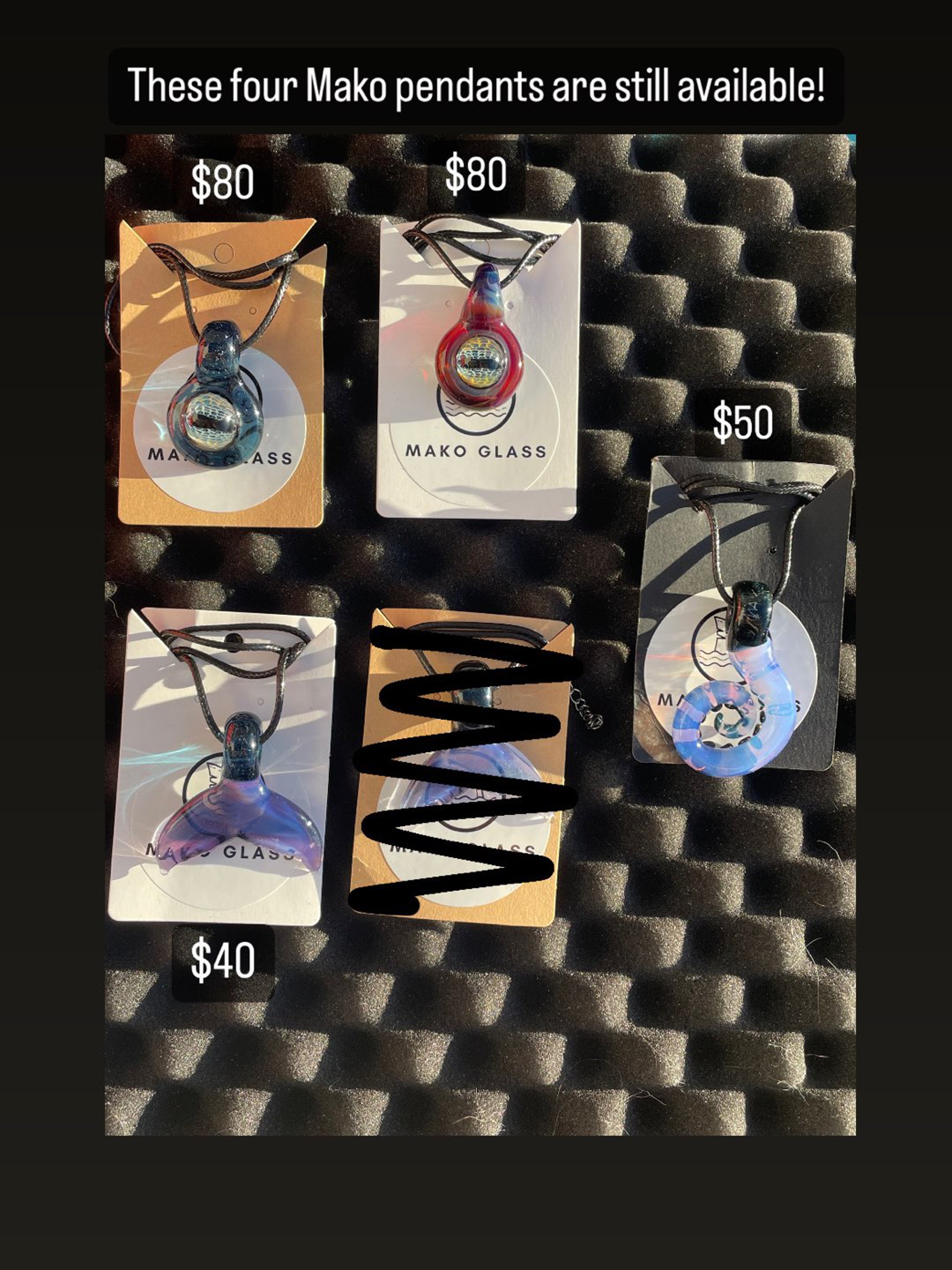 Preview pic of Mako Glass Pendants