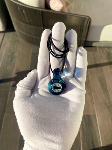 Preview pic of Mako Glass Pendants