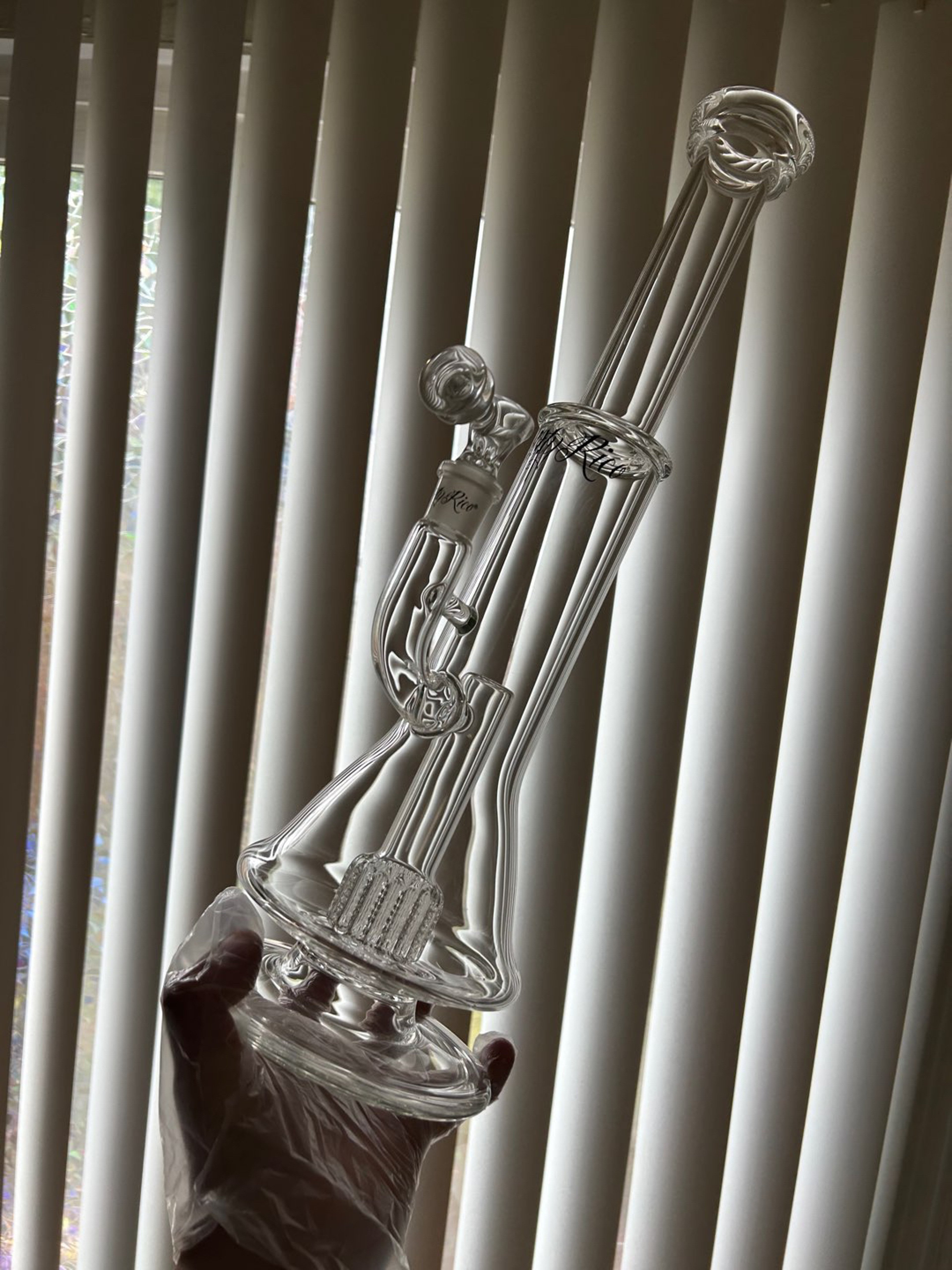 Preview pic of Big price drop ! Dirty Rico Apocaline Beaker bottom 38mm neck