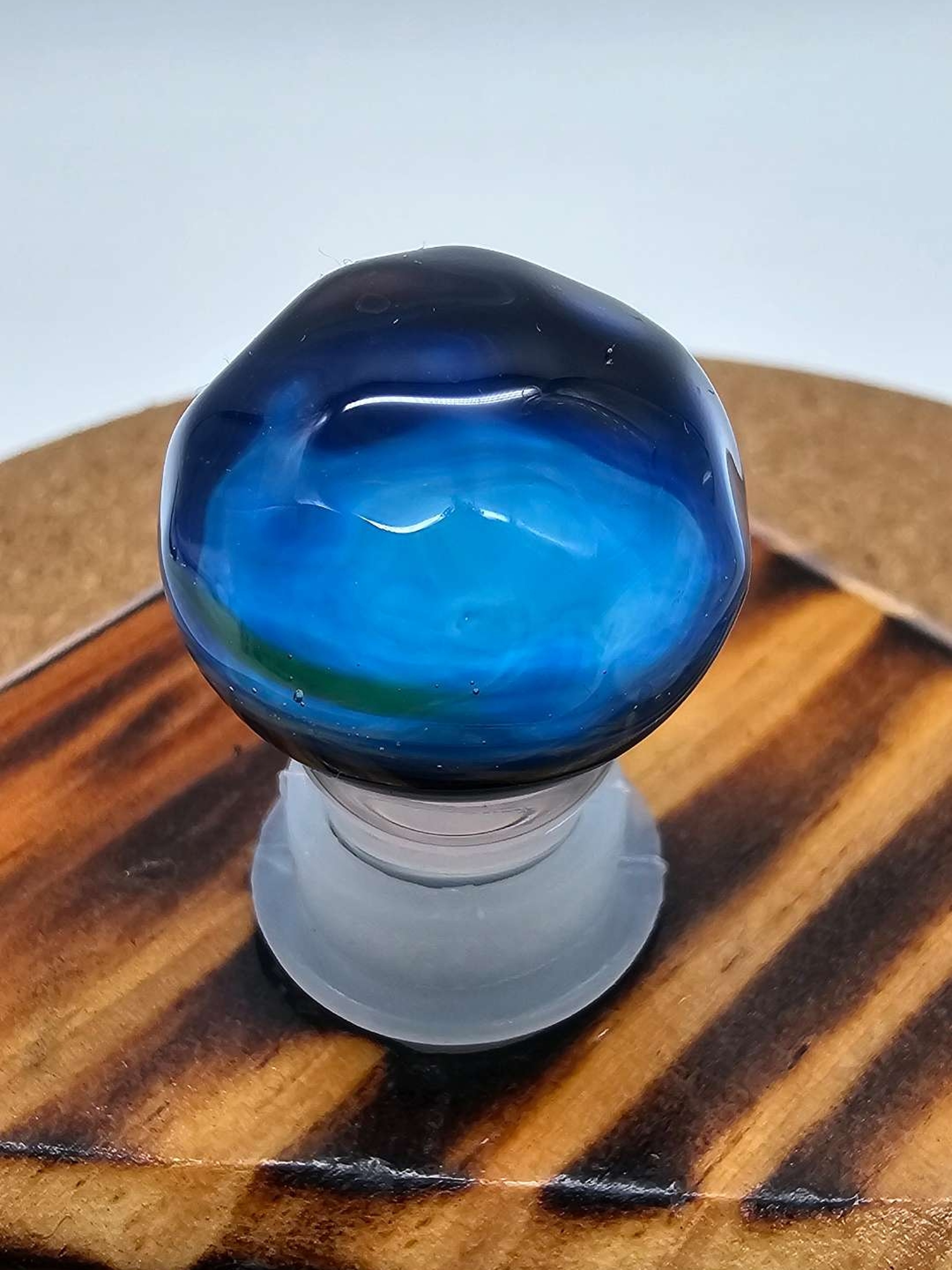 Preview pic of Faceted stopper