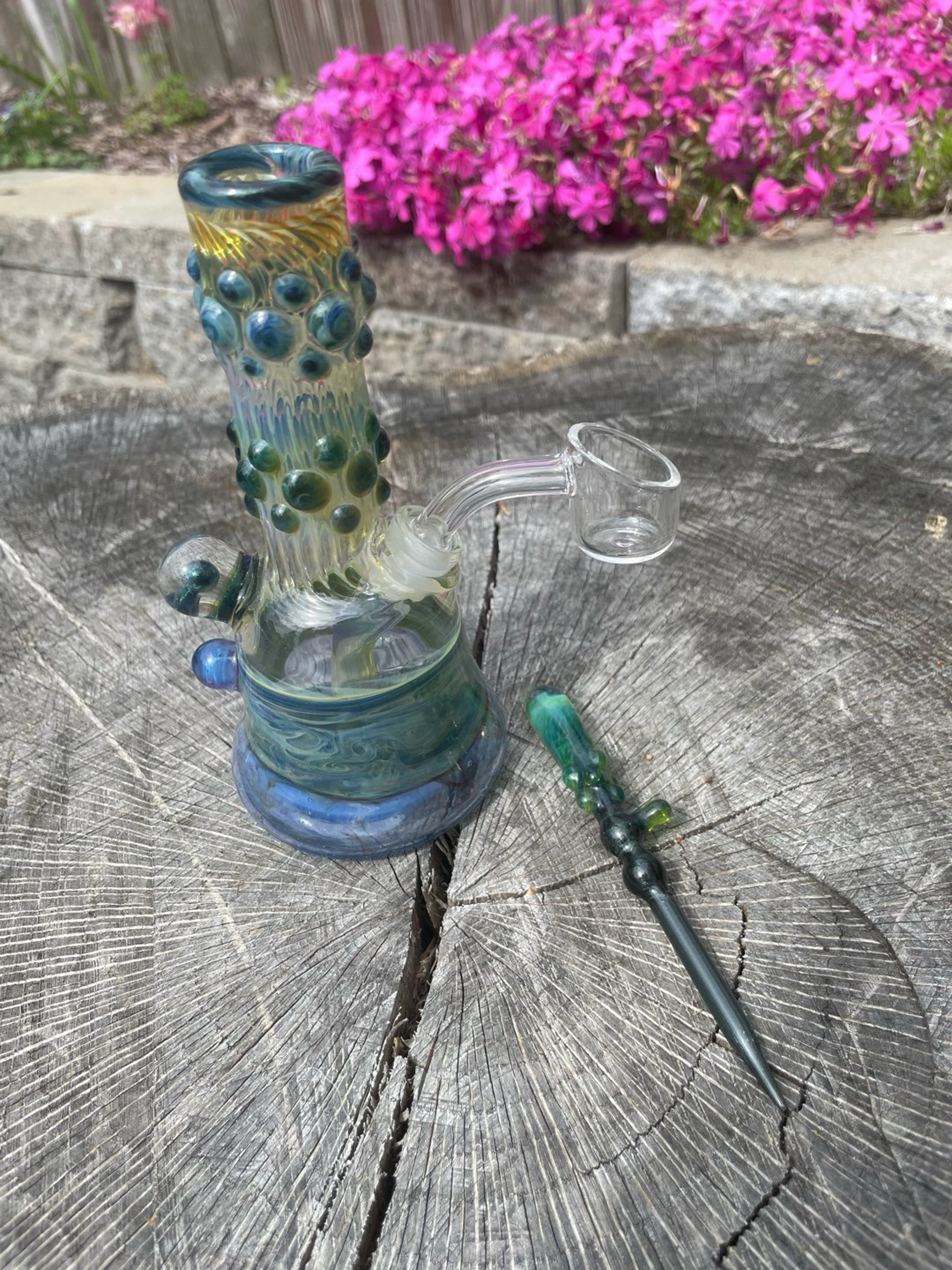 Preview pic of Ocean Themed Handblown Rig with matching Tool and banger
