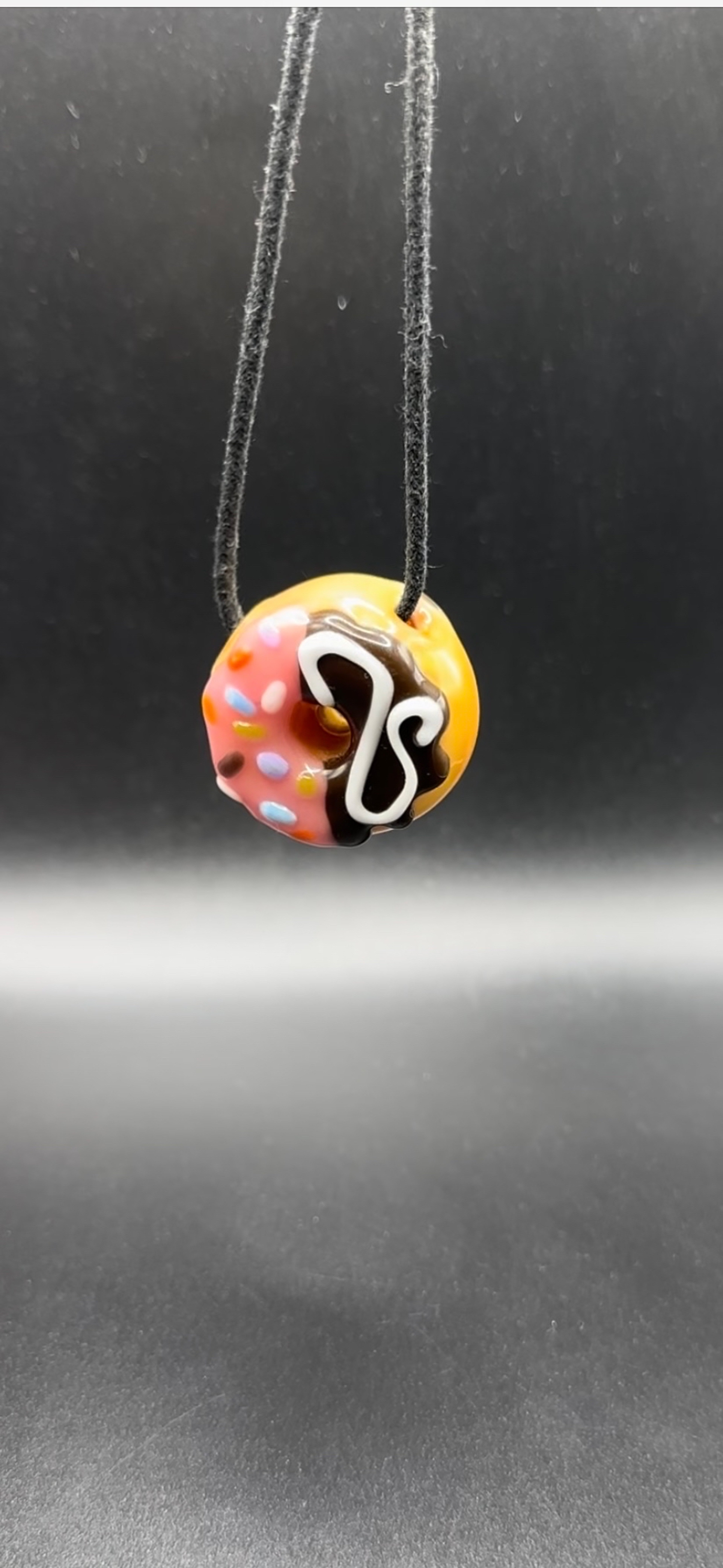 Preview pic of KGB split donut #1 of 1 with matching moodmat
