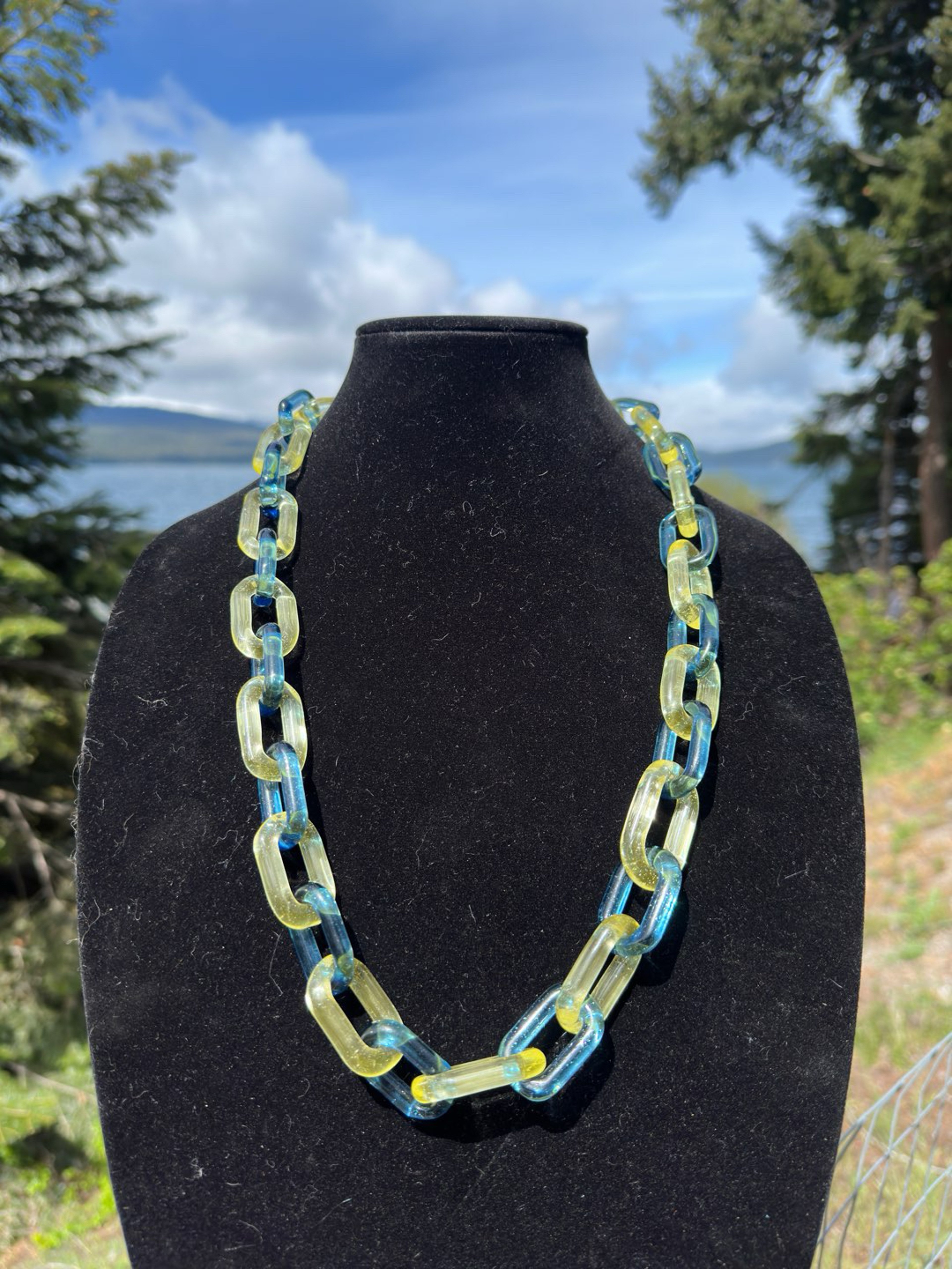 Preview pic of Nova and Light Blue Stardust Chain