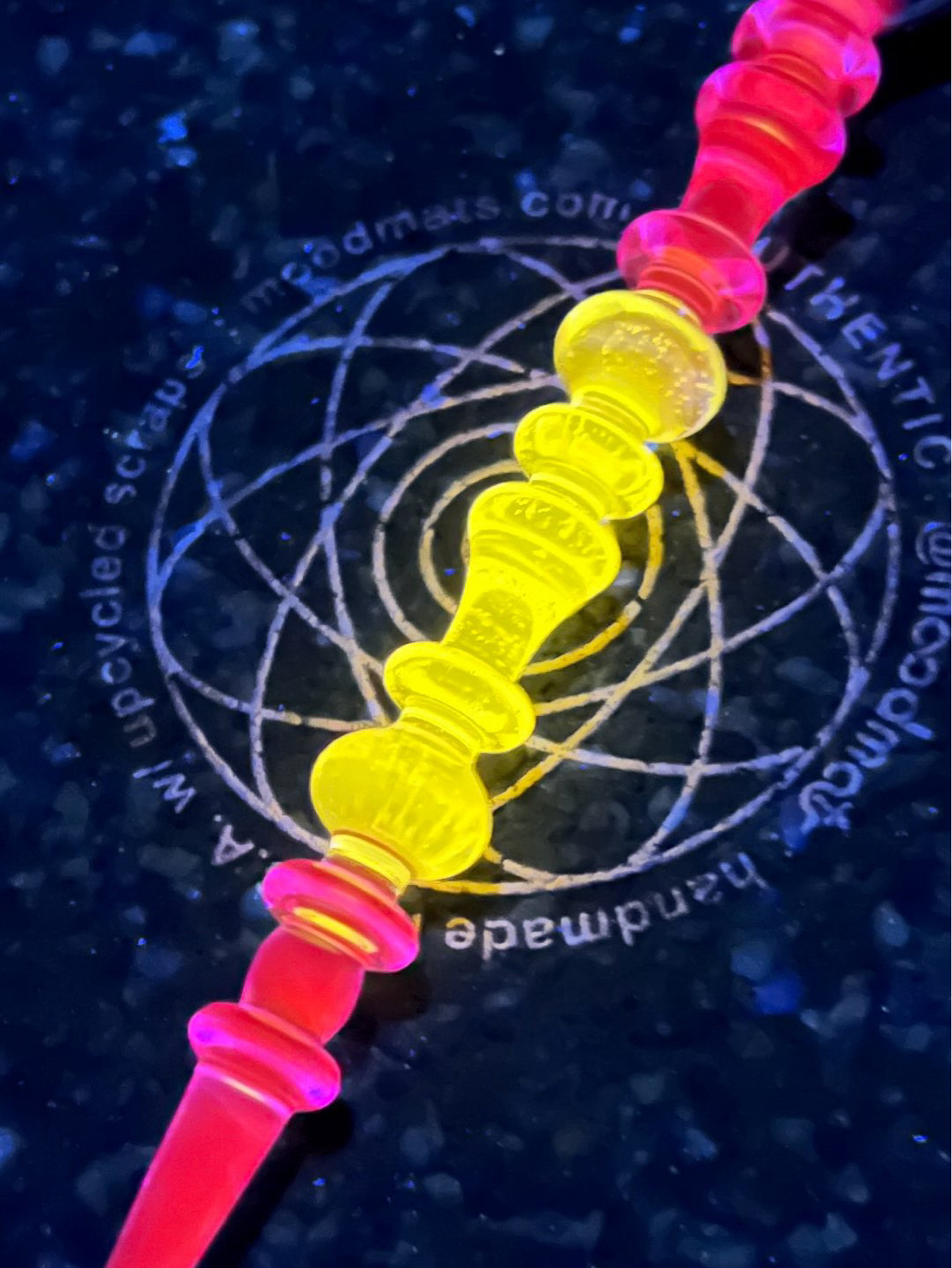 Preview pic of Organicglassworks UV Opal Trap Poker