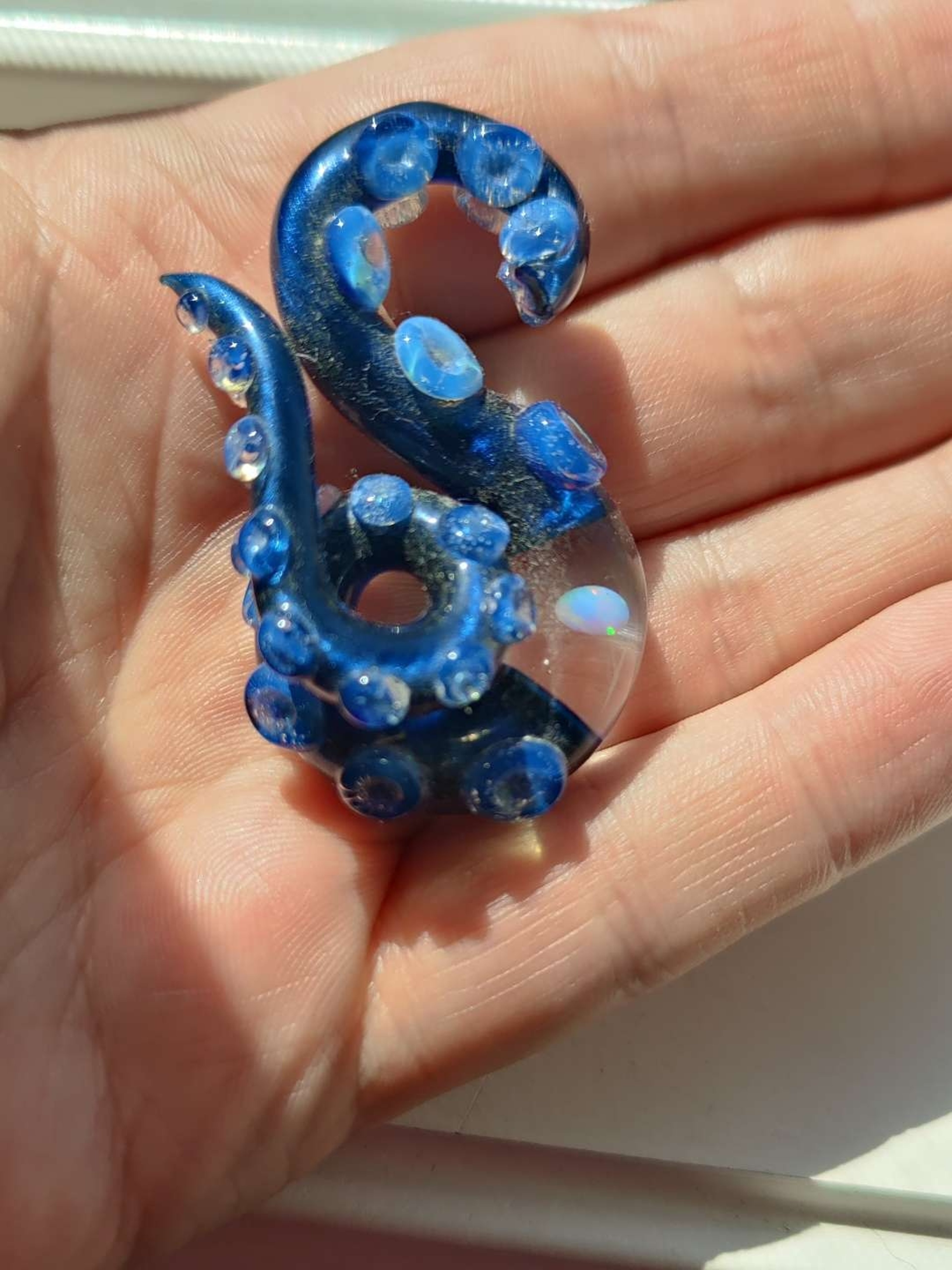 Preview pic of Wicked Glass Tentacle Pendant