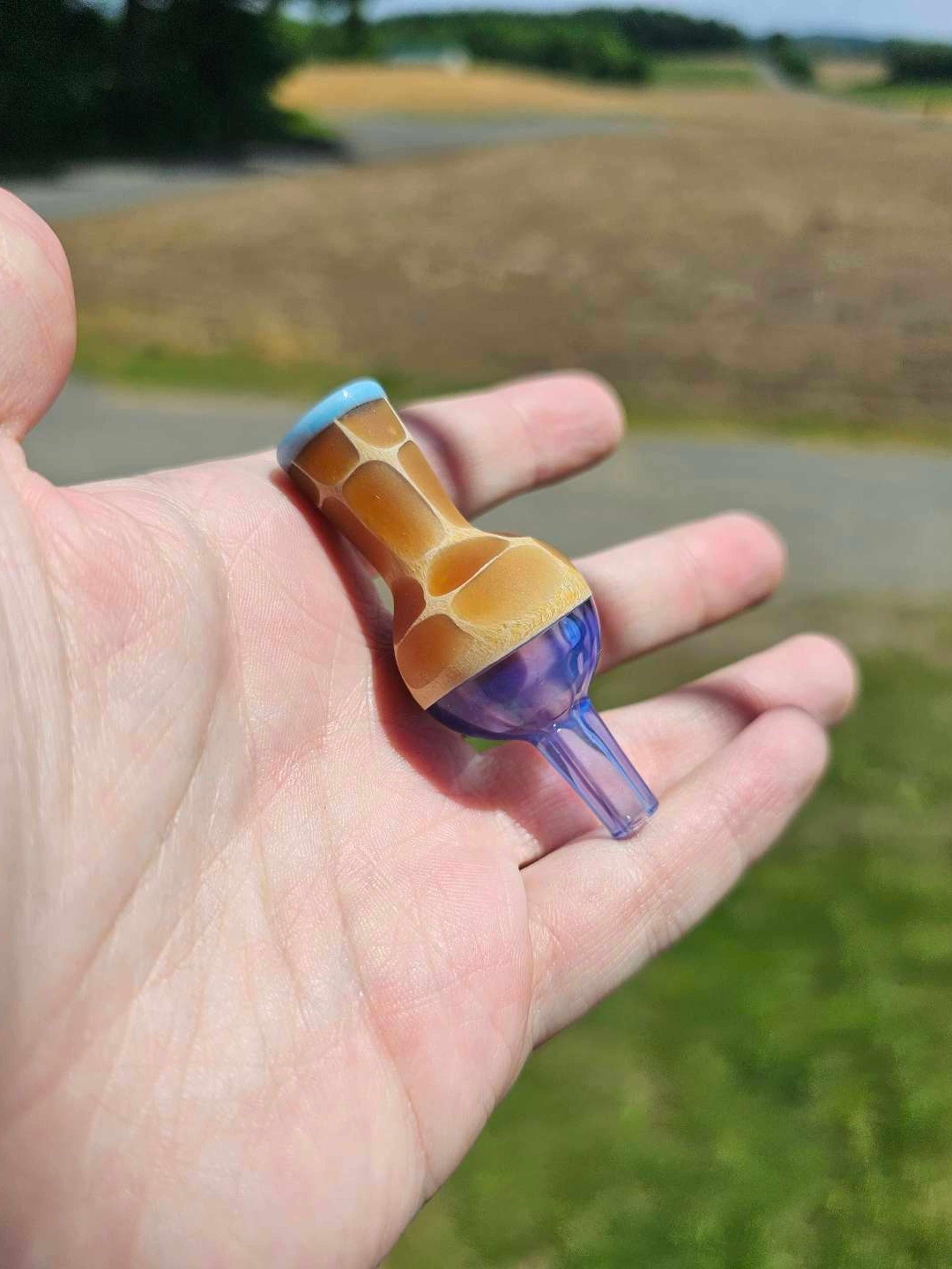 Preview pic of Robertson Glass Giraffe Print Bubble Cap - Blue
