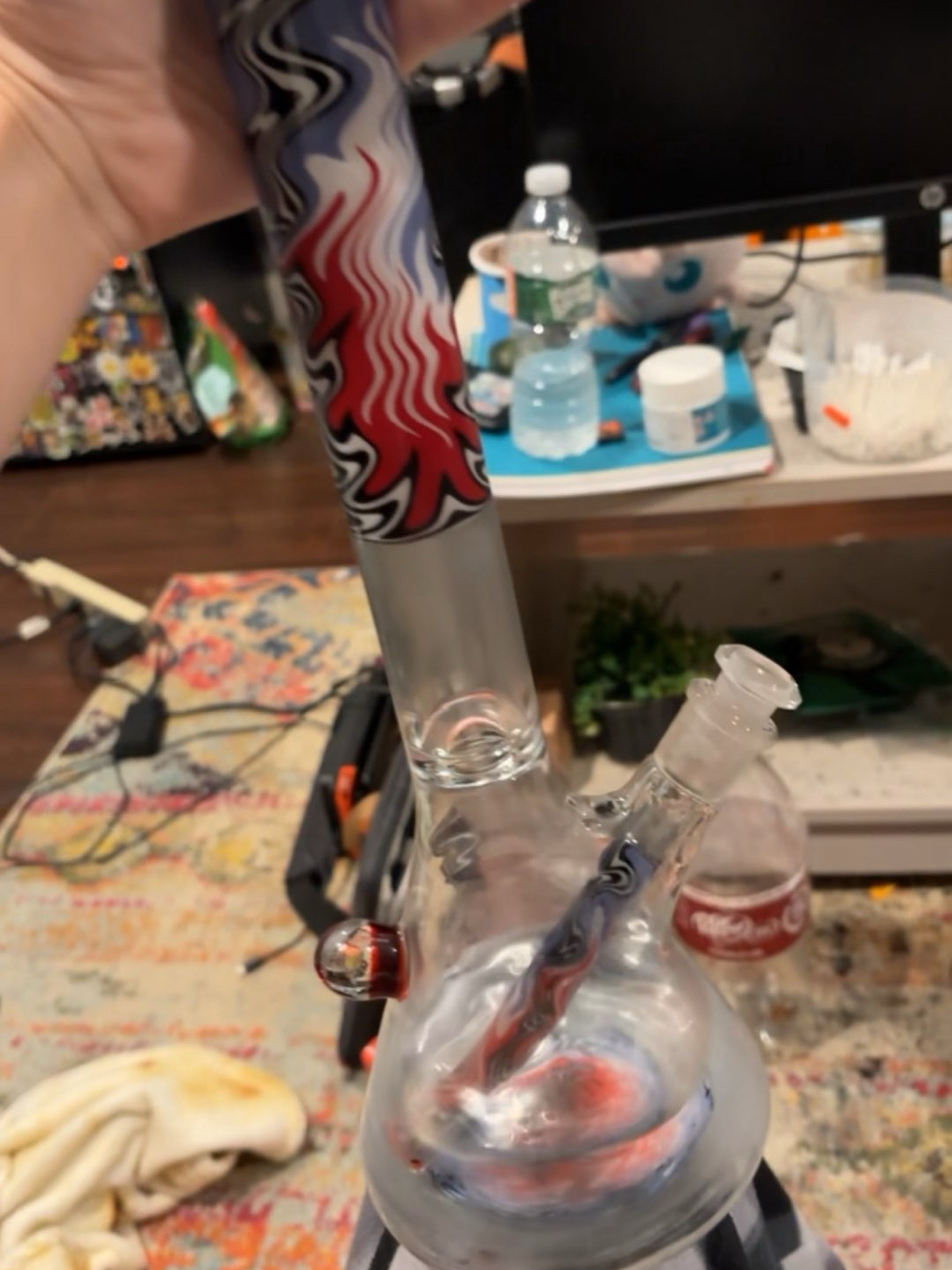 Preview pic of PeteRocksGlassBeaker