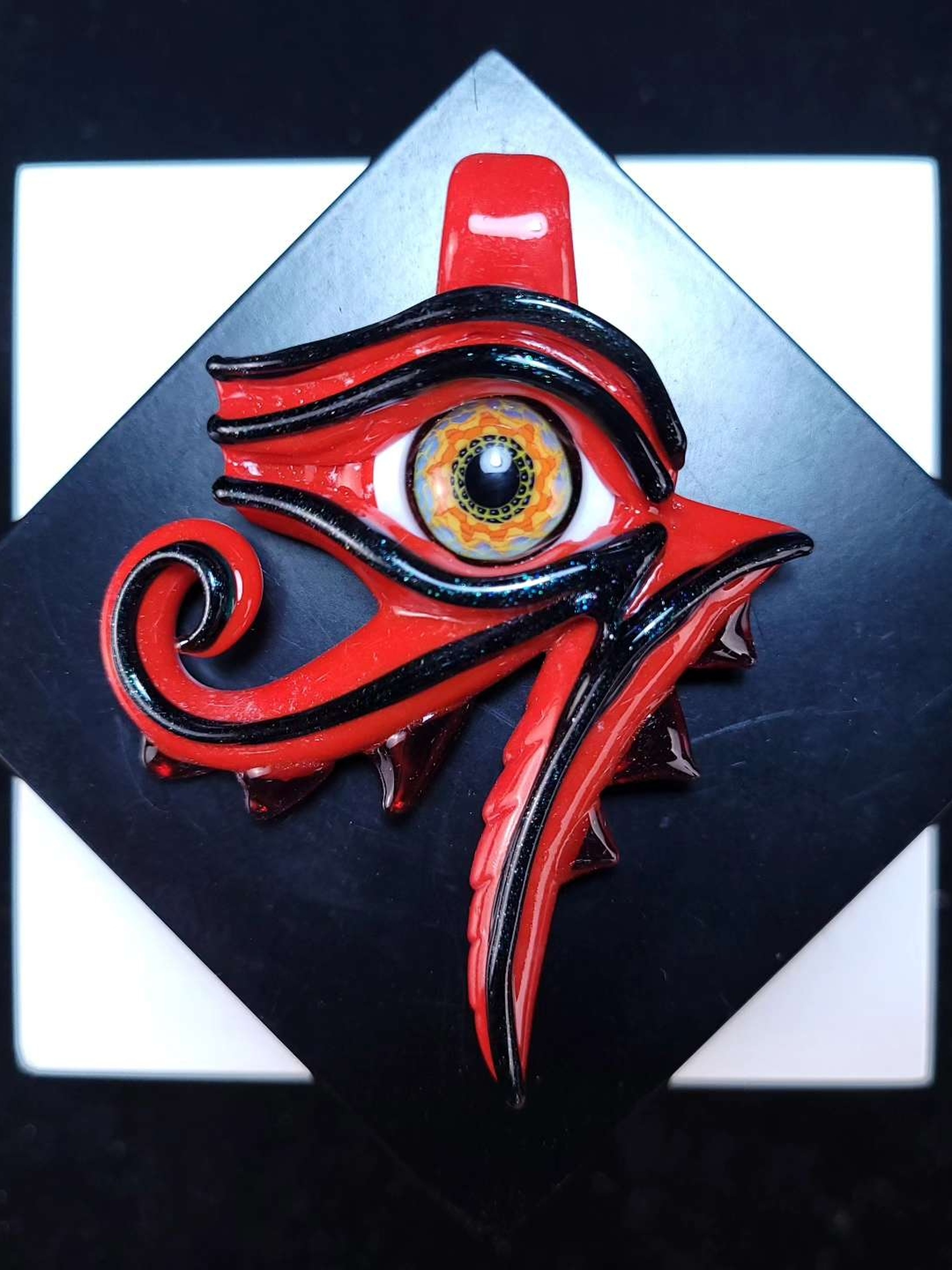 Preview pic of Poppy eye of Ra pendant