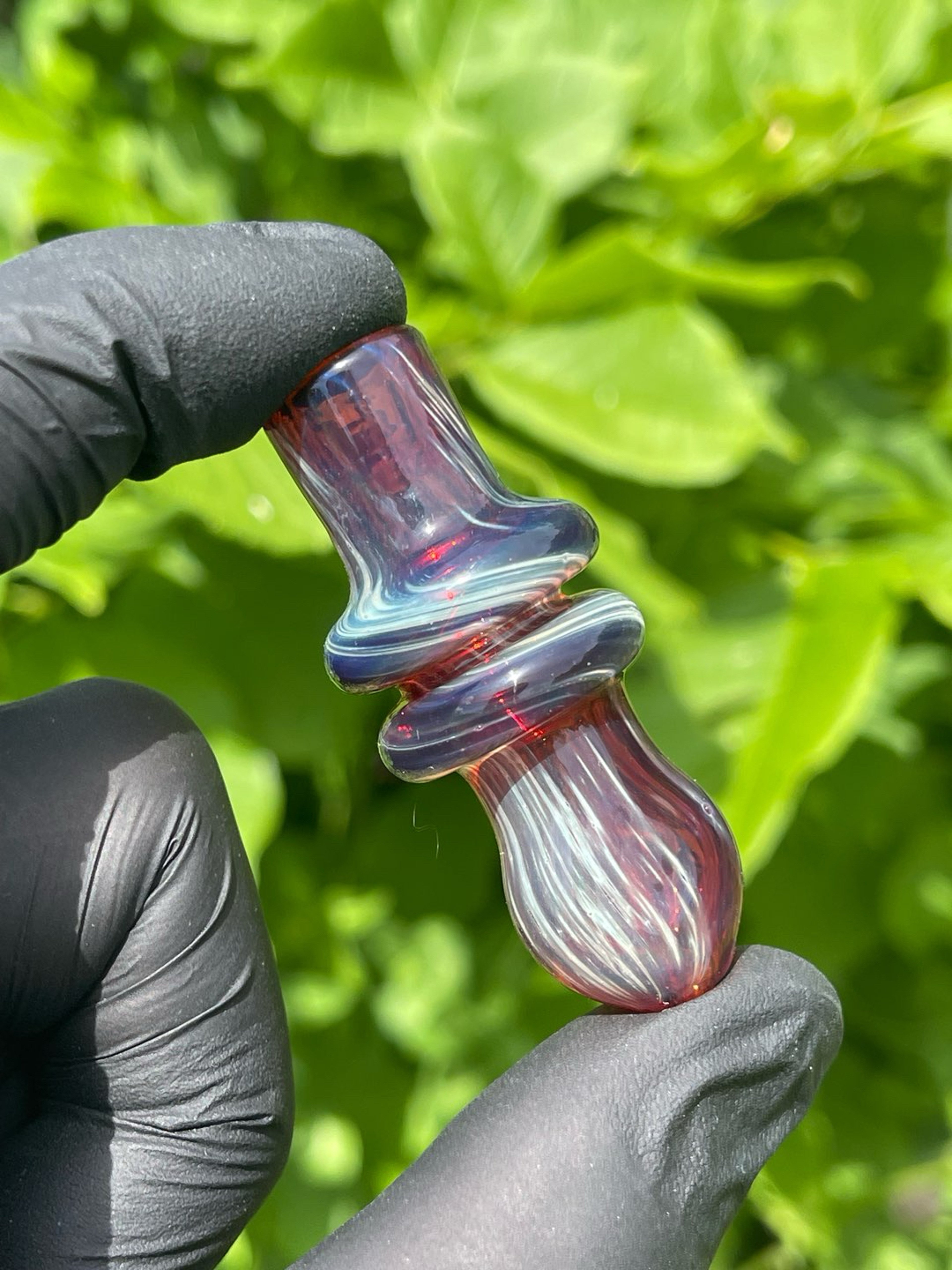 Preview pic of Joint holder in fumed red Elvis