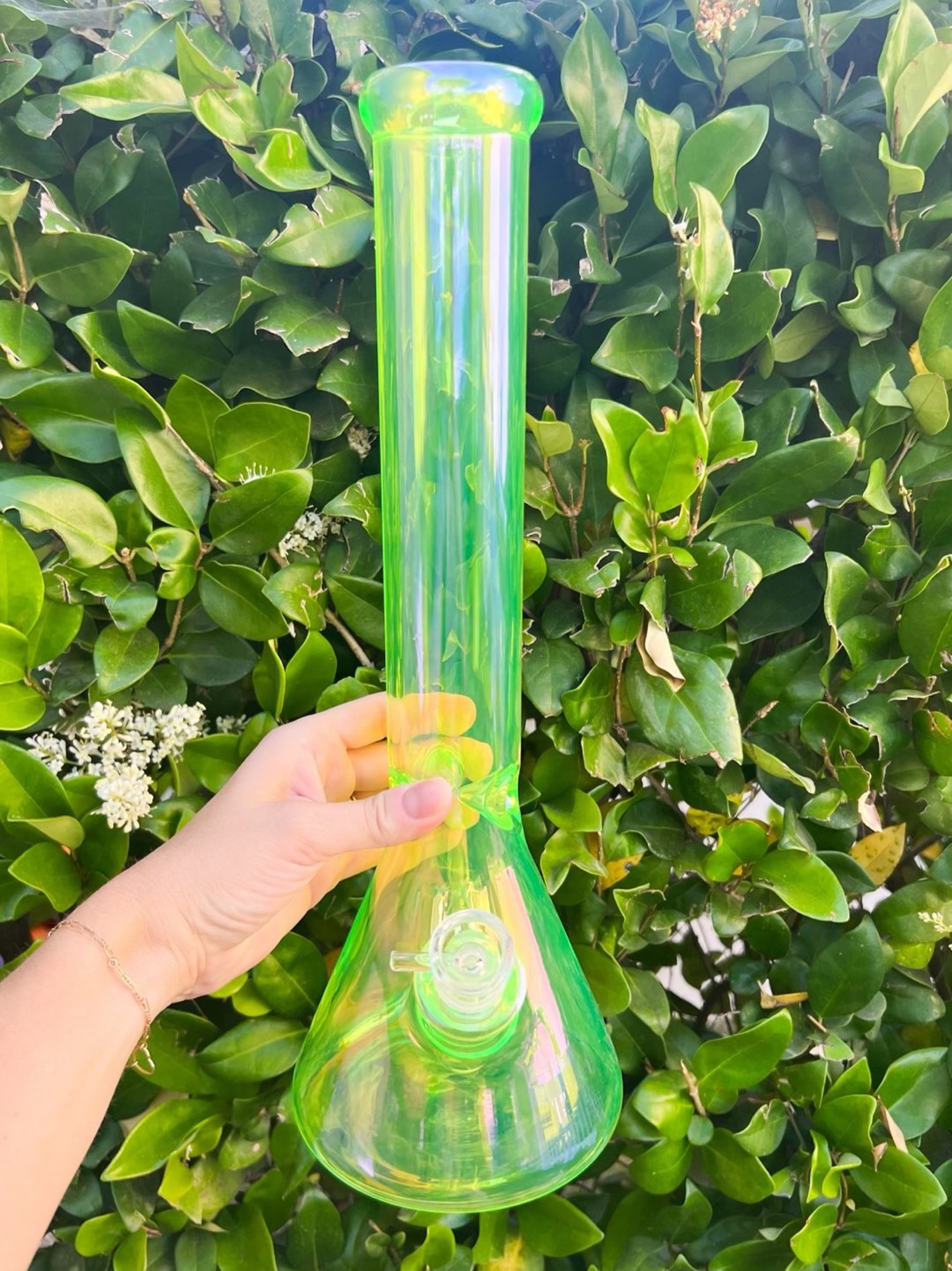 Preview pic of Neon Green/Yellow 16 Inch Iridescent Beaker