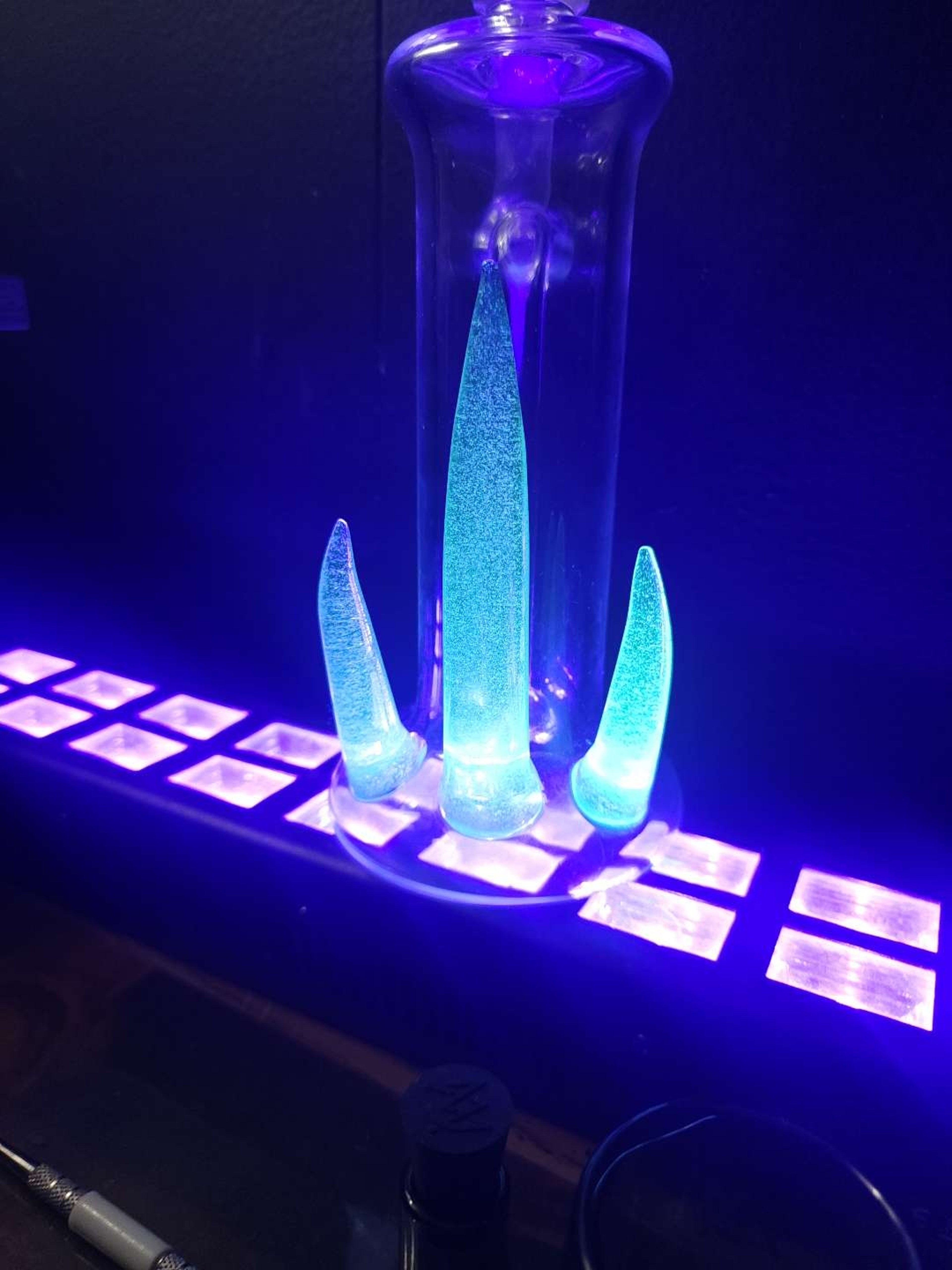 Preview pic of 10  inch bong with horns