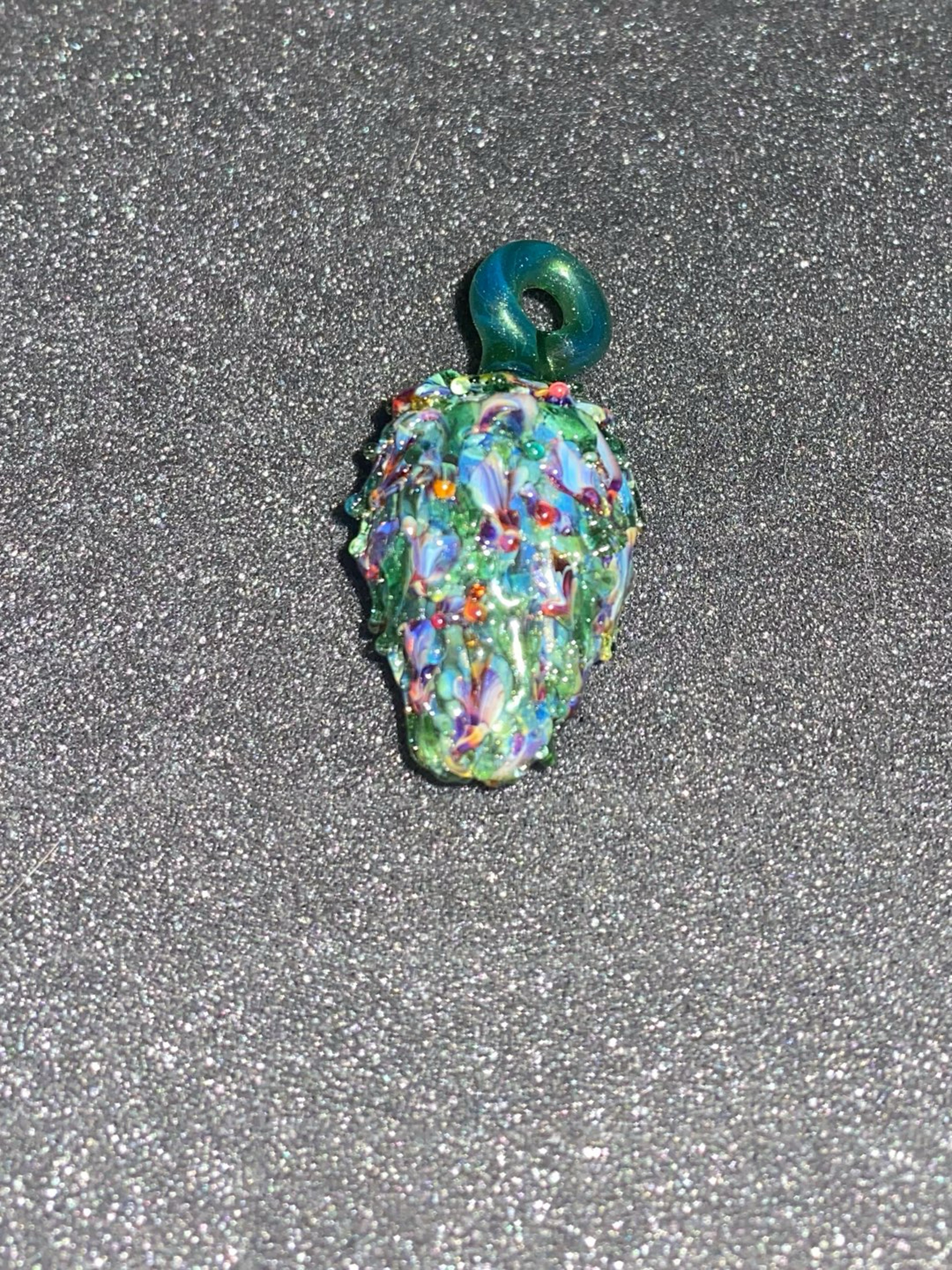 Preview pic of Soulmasta glass nug pendant