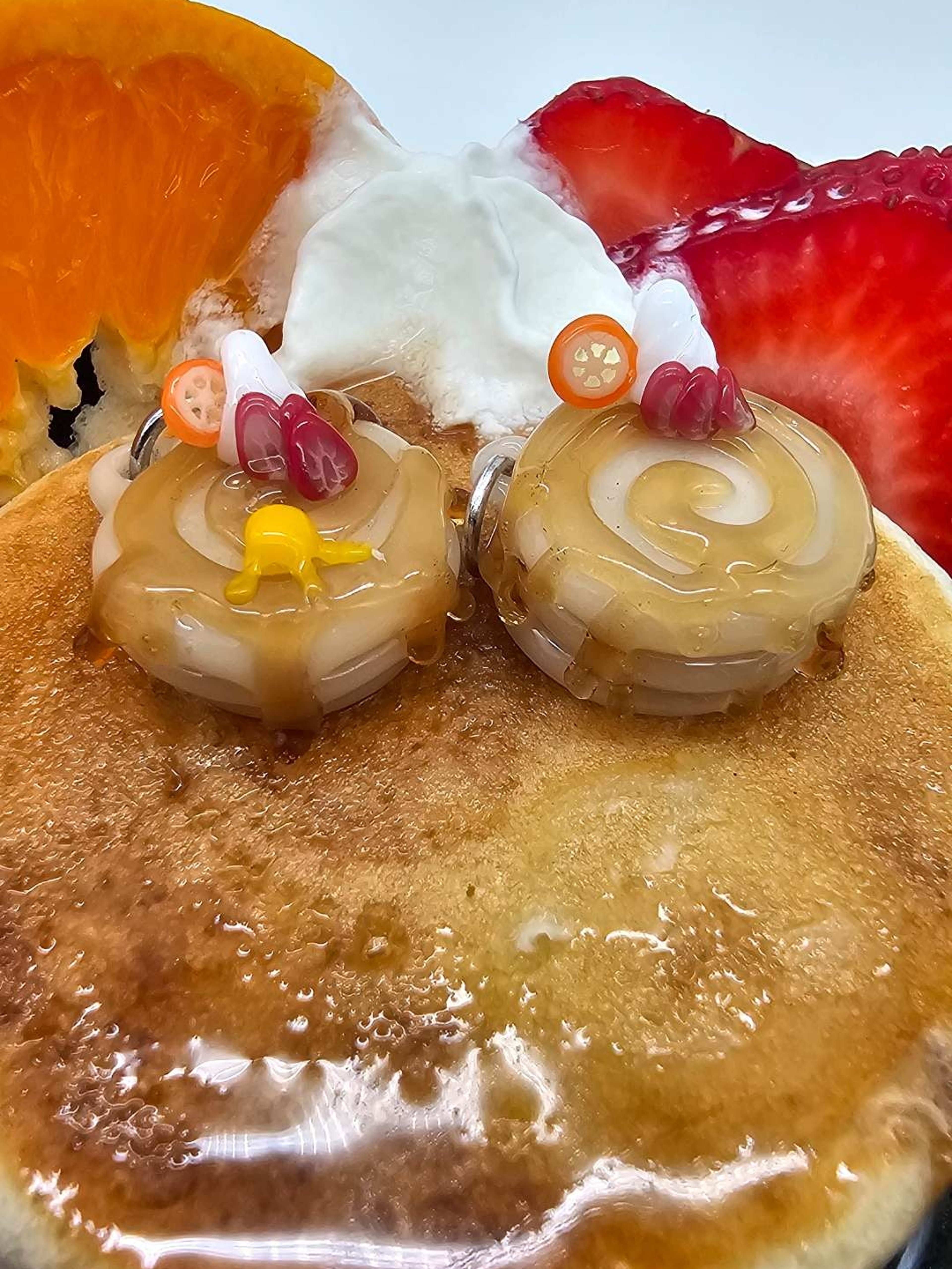 Preview pic of 🥞 pancake pendant