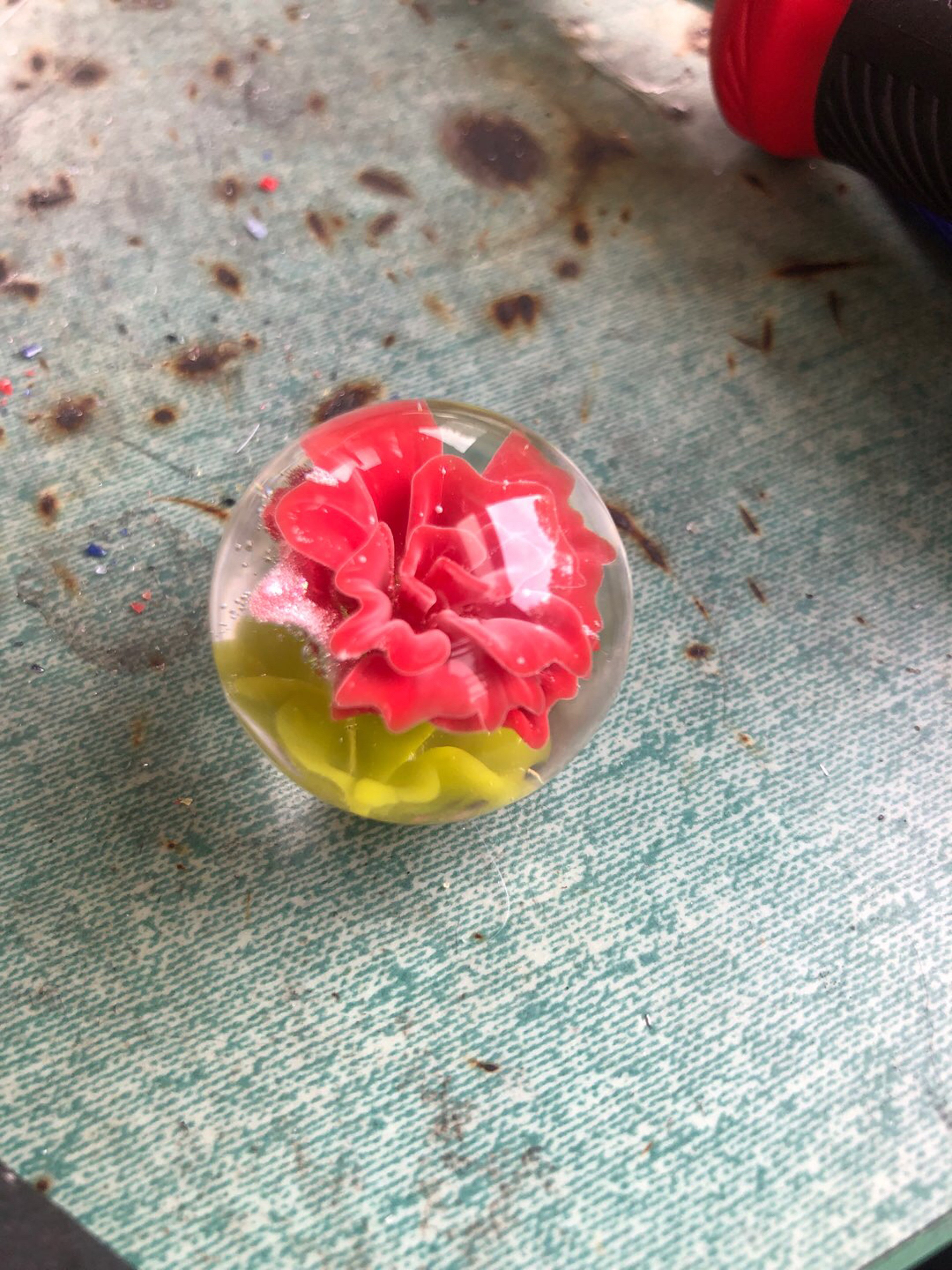 Preview pic of Red flower marble #2