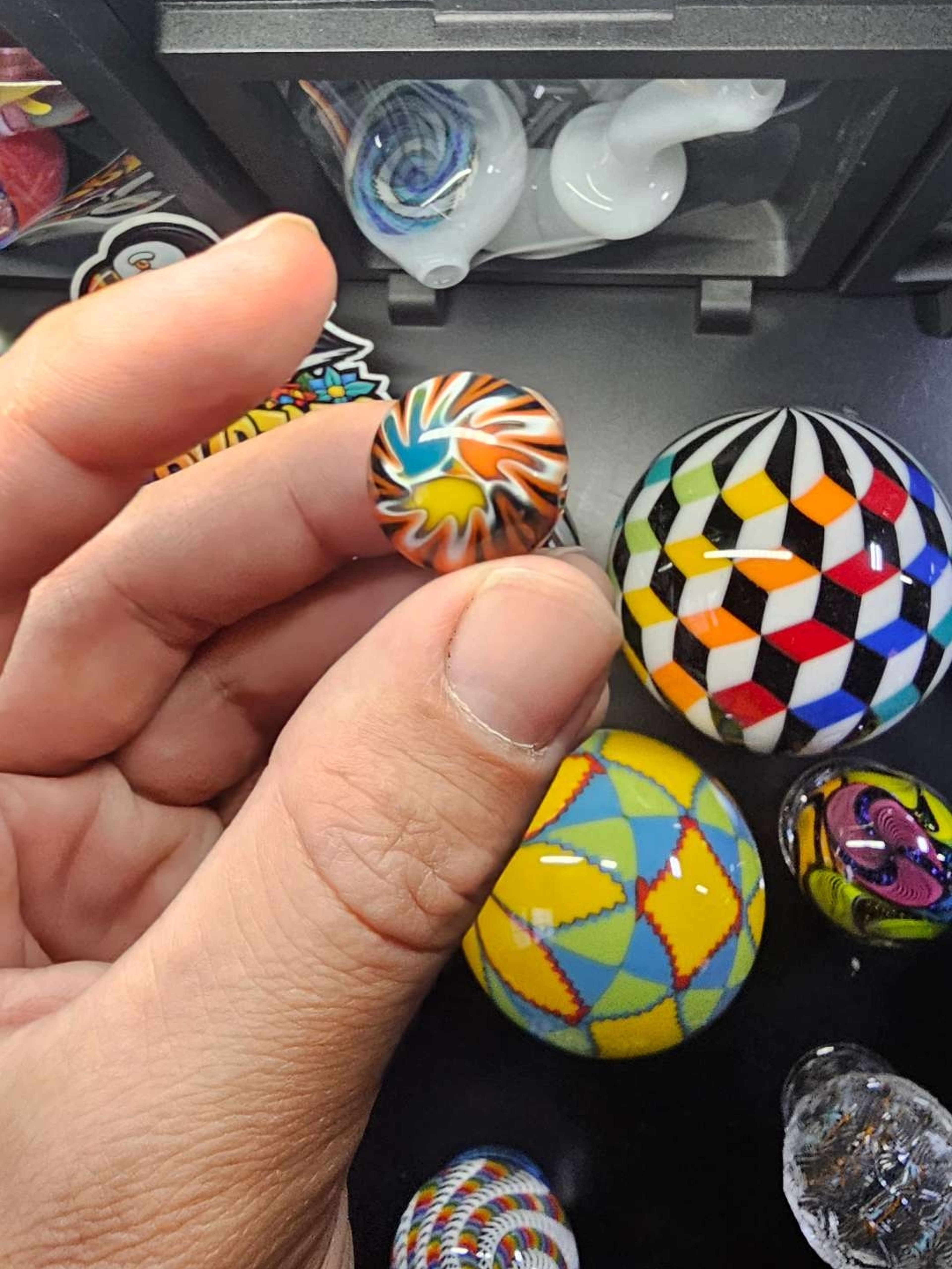 Preview pic of Travthemarbleman millie bead