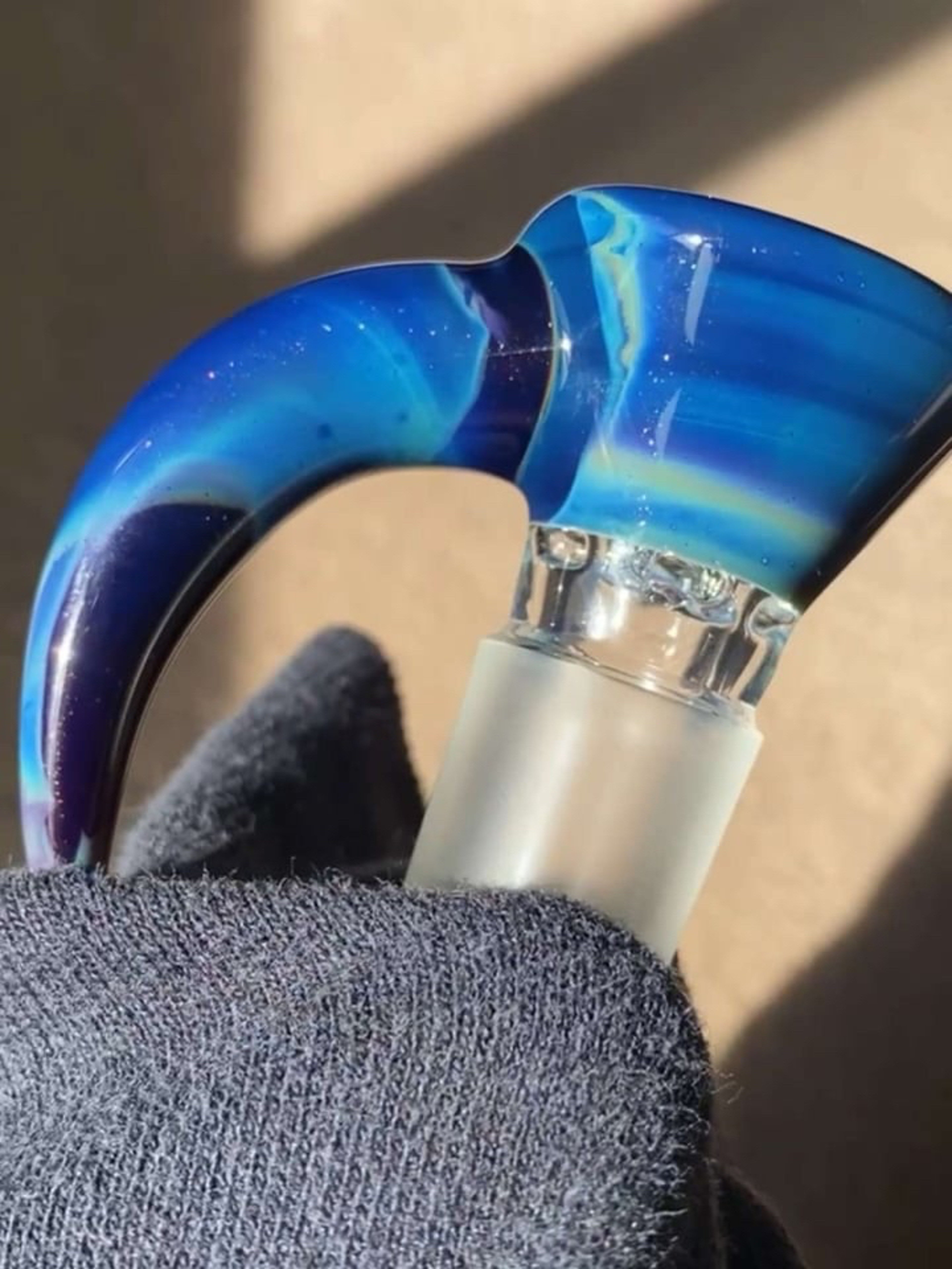 Preview pic of Europa Star Sovereignty 4 Hole 18mm Slide/Bowl! Small chip on horn 🚨
