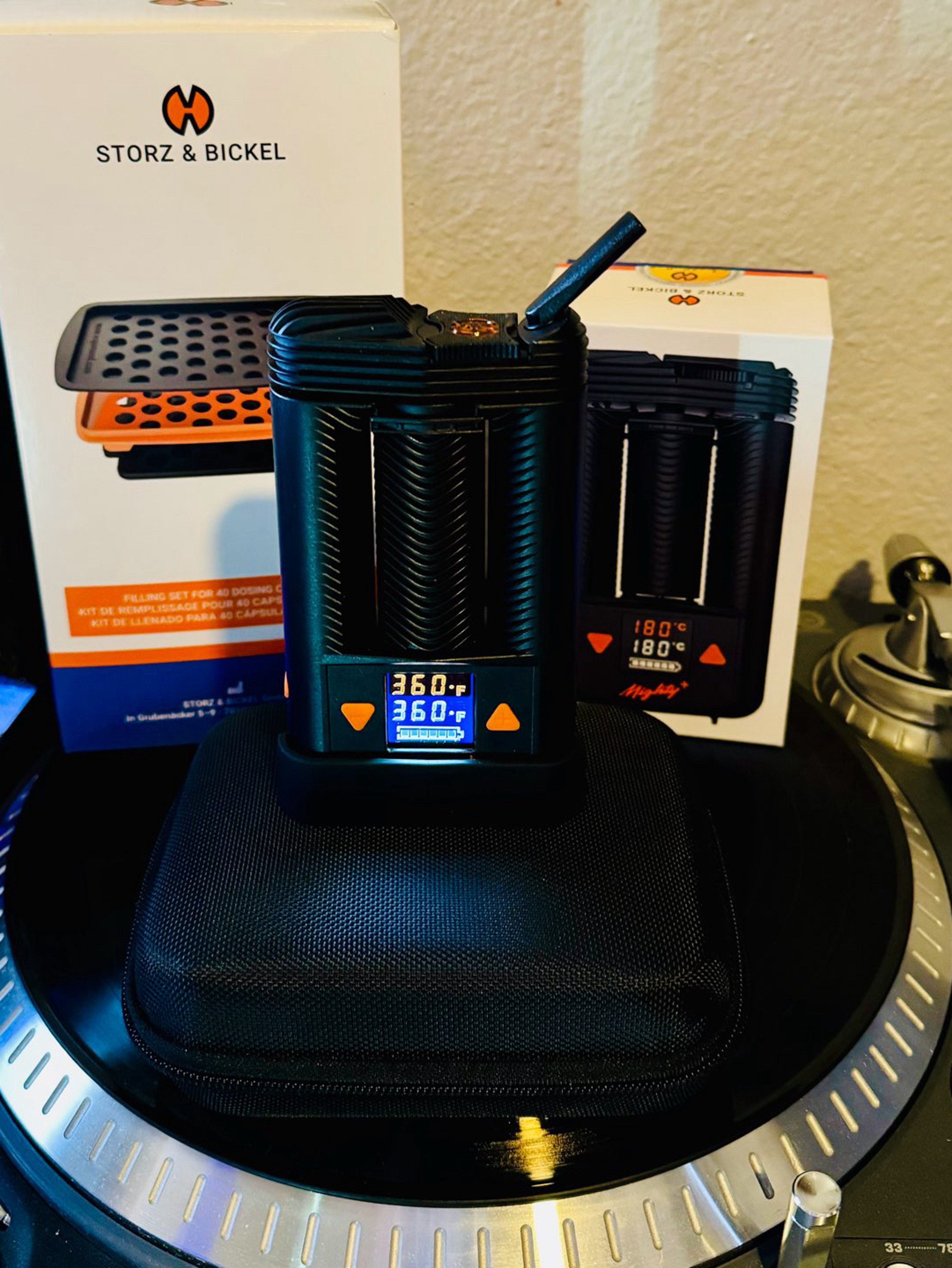 Preview pic of Mighty Plus Storz & Bickel *with extras* Like New