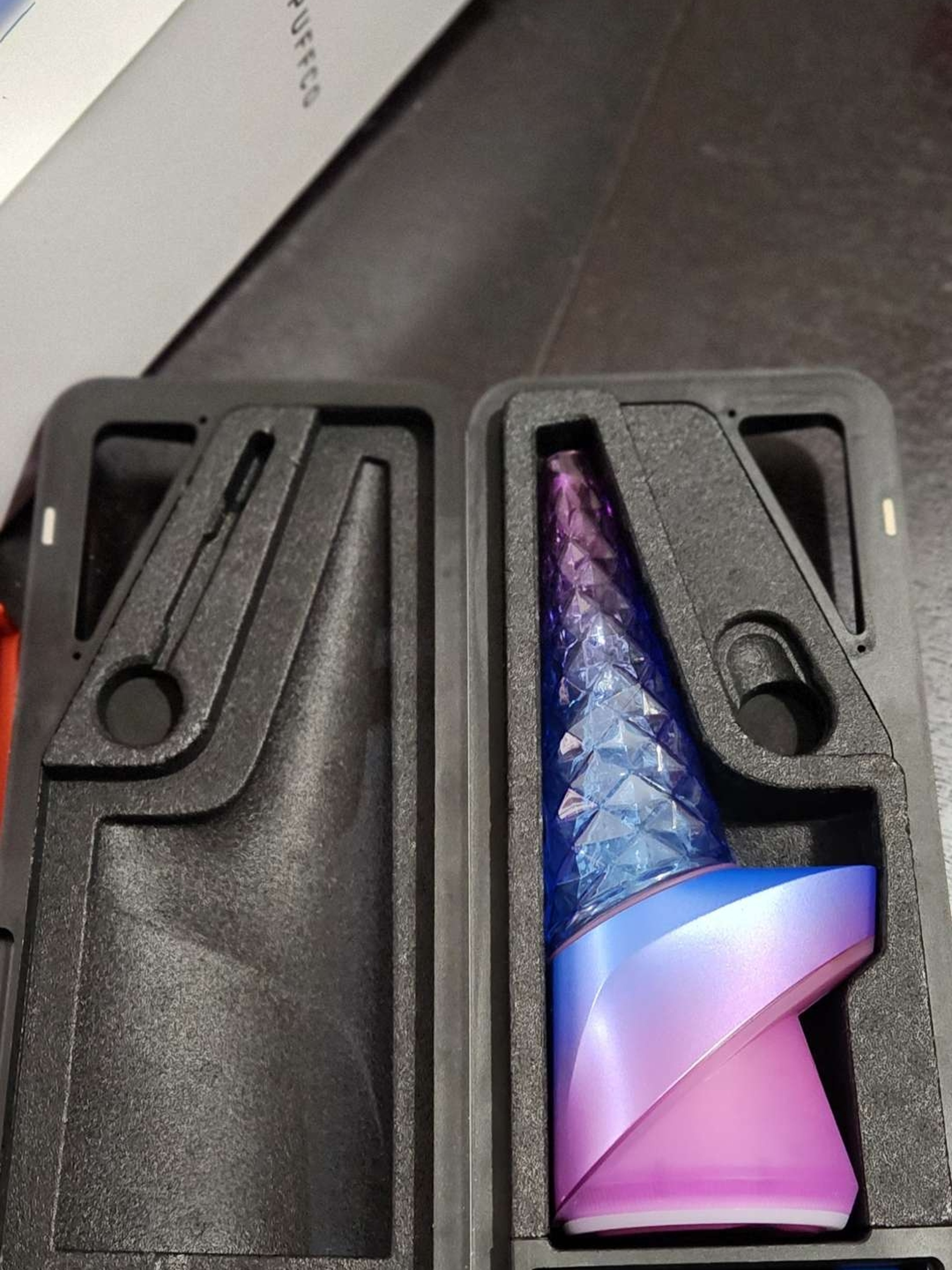 Preview pic of Indiglo puffco peak pro