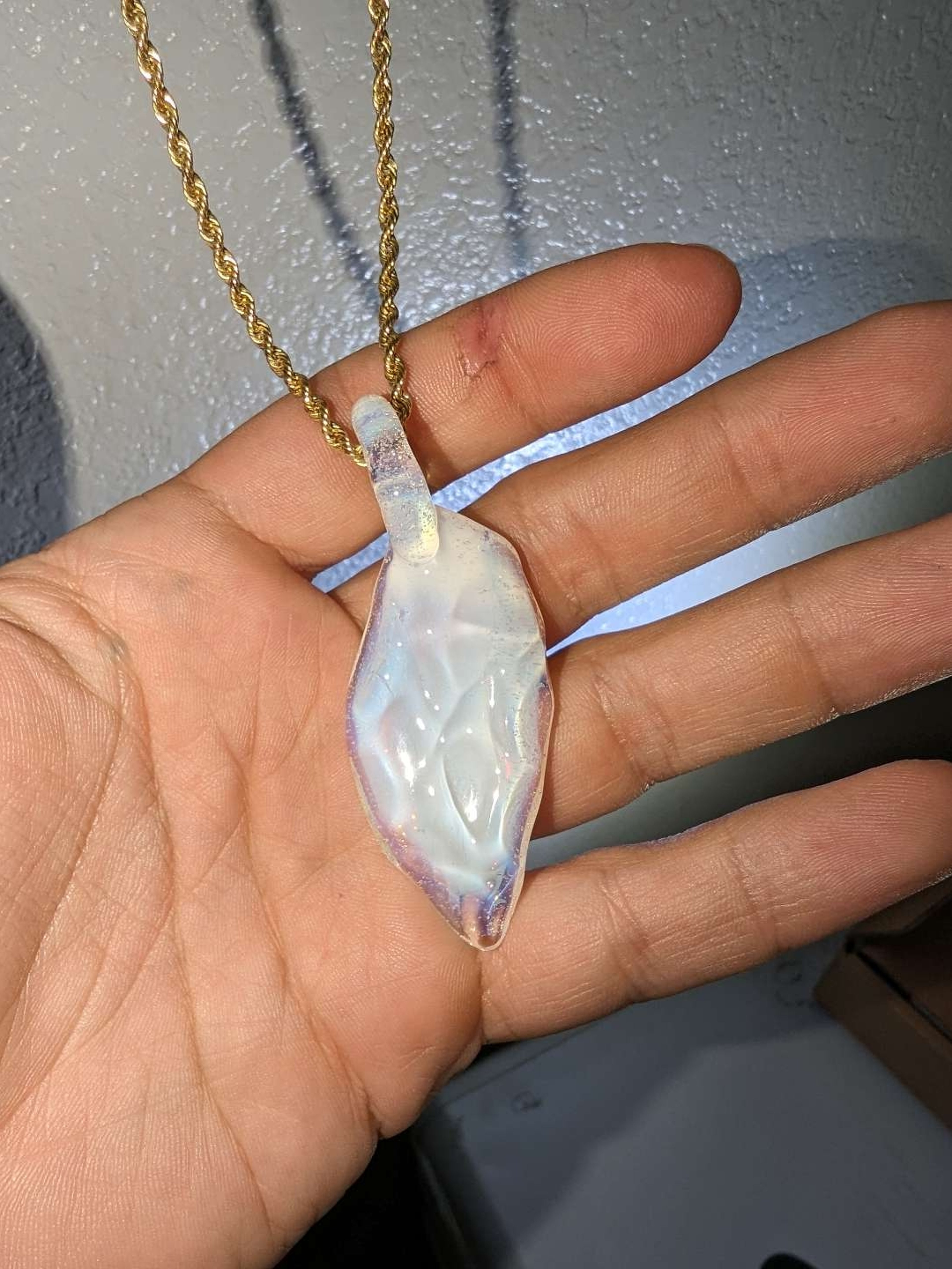 Preview pic of Ice pendant