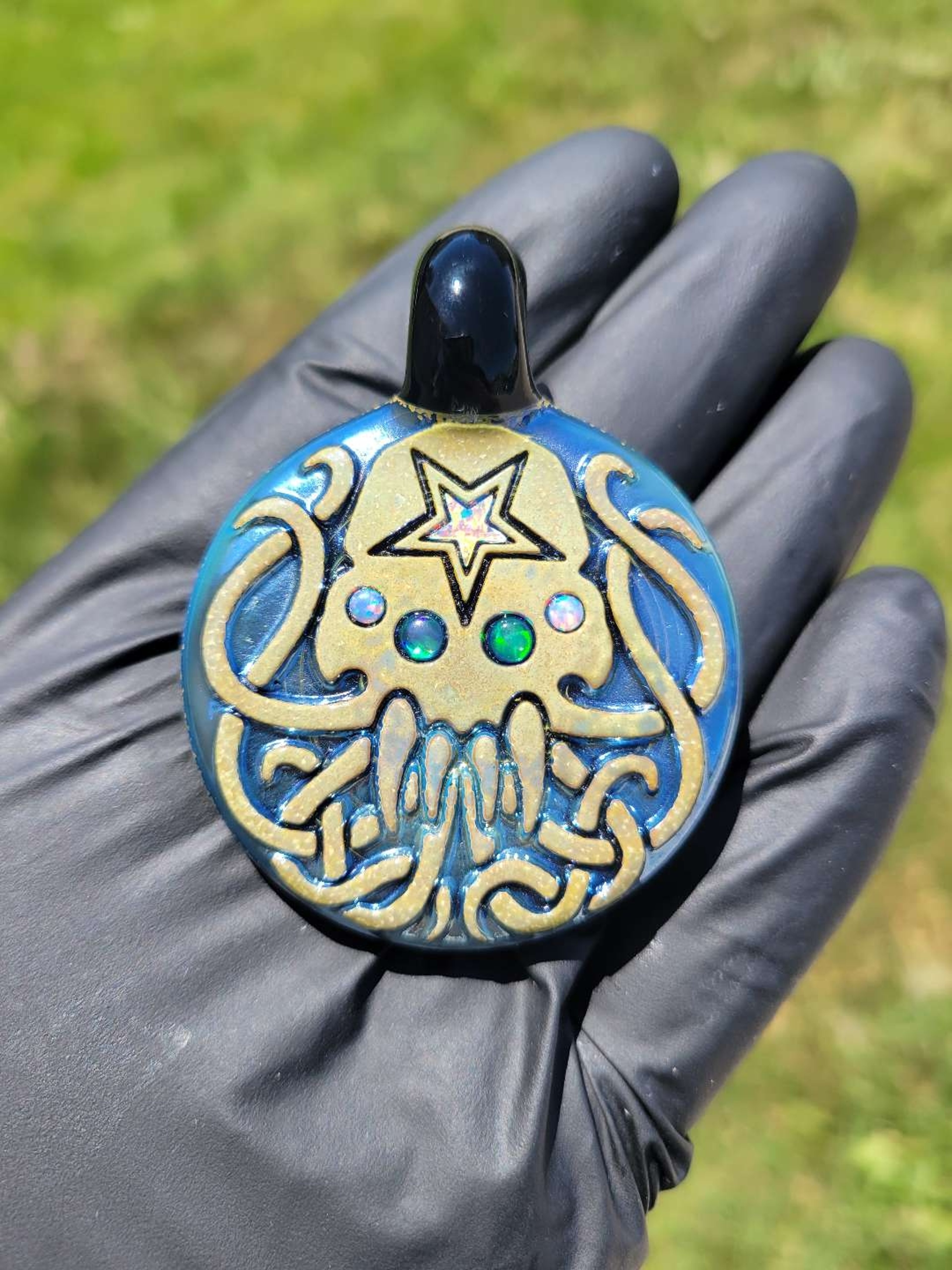 Preview pic of DWRECK PENDANT '24