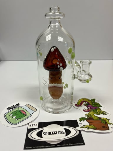 Preview pic of Space Glass trapped mushroom in jug rig 14mm 90