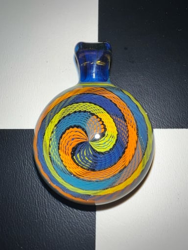 Preview pic of Like new retticello spiral pendant