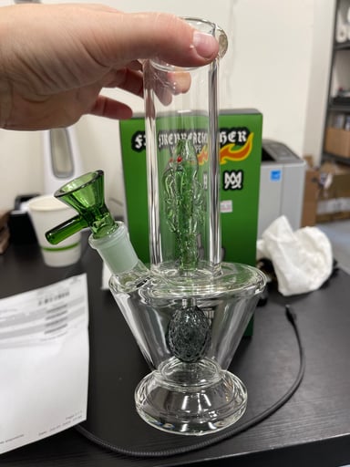 Preview pic of Mj Arsenal Fire Breather waterpipe
