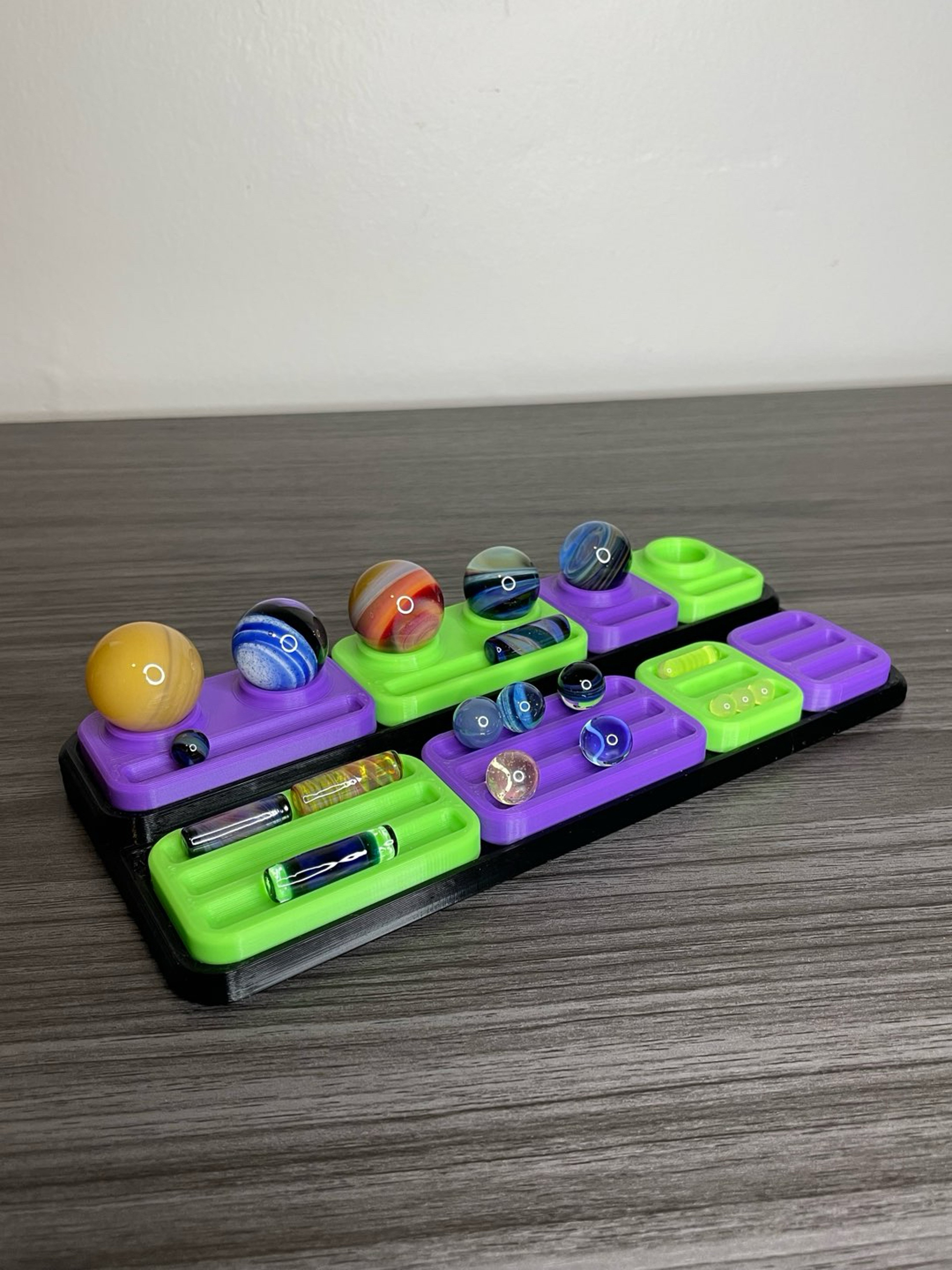 Preview pic of Marble Display - Purple / Neon Green