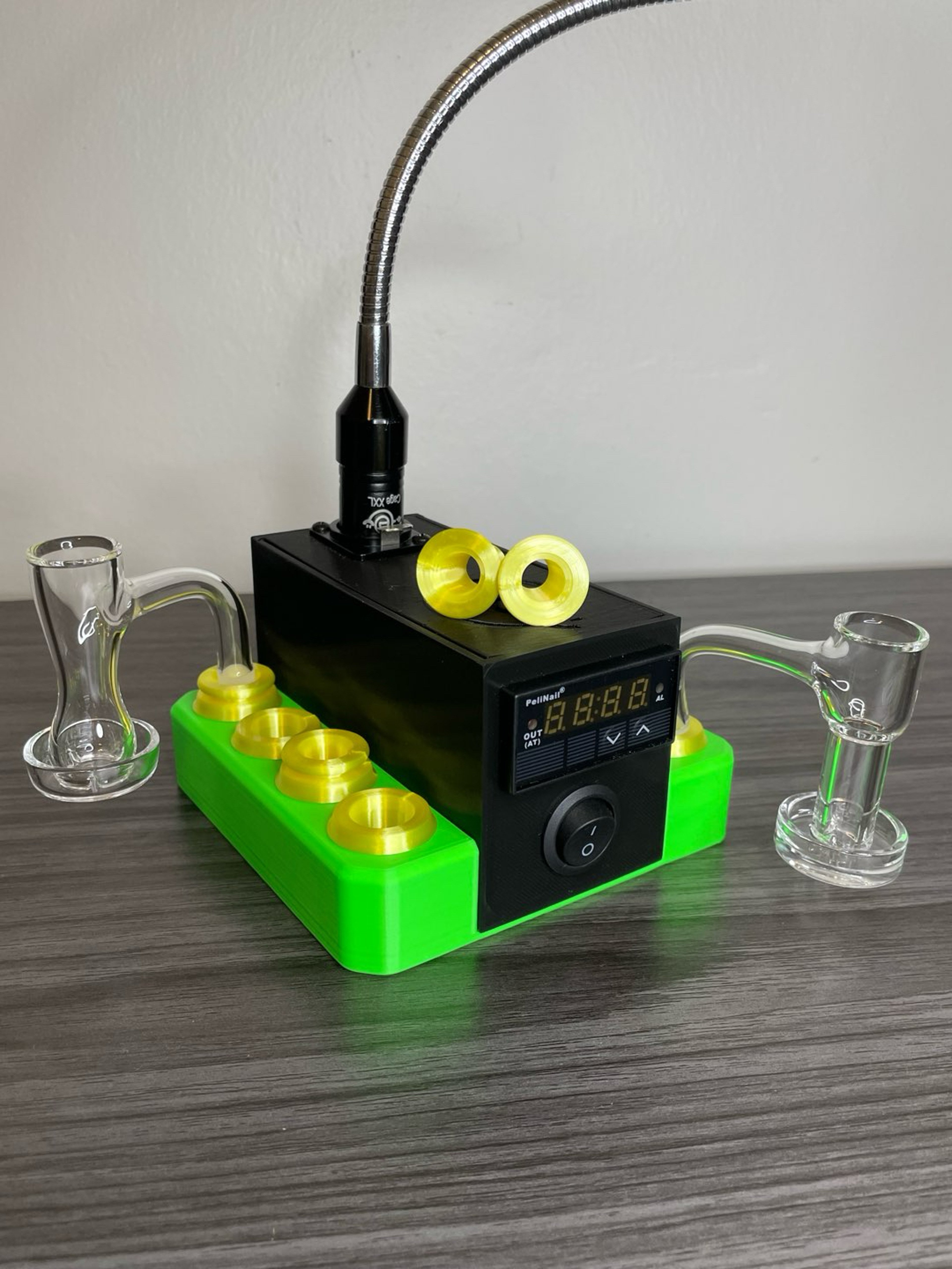 Preview pic of Cobra Coil Banger Station - Neon Green / Yellow