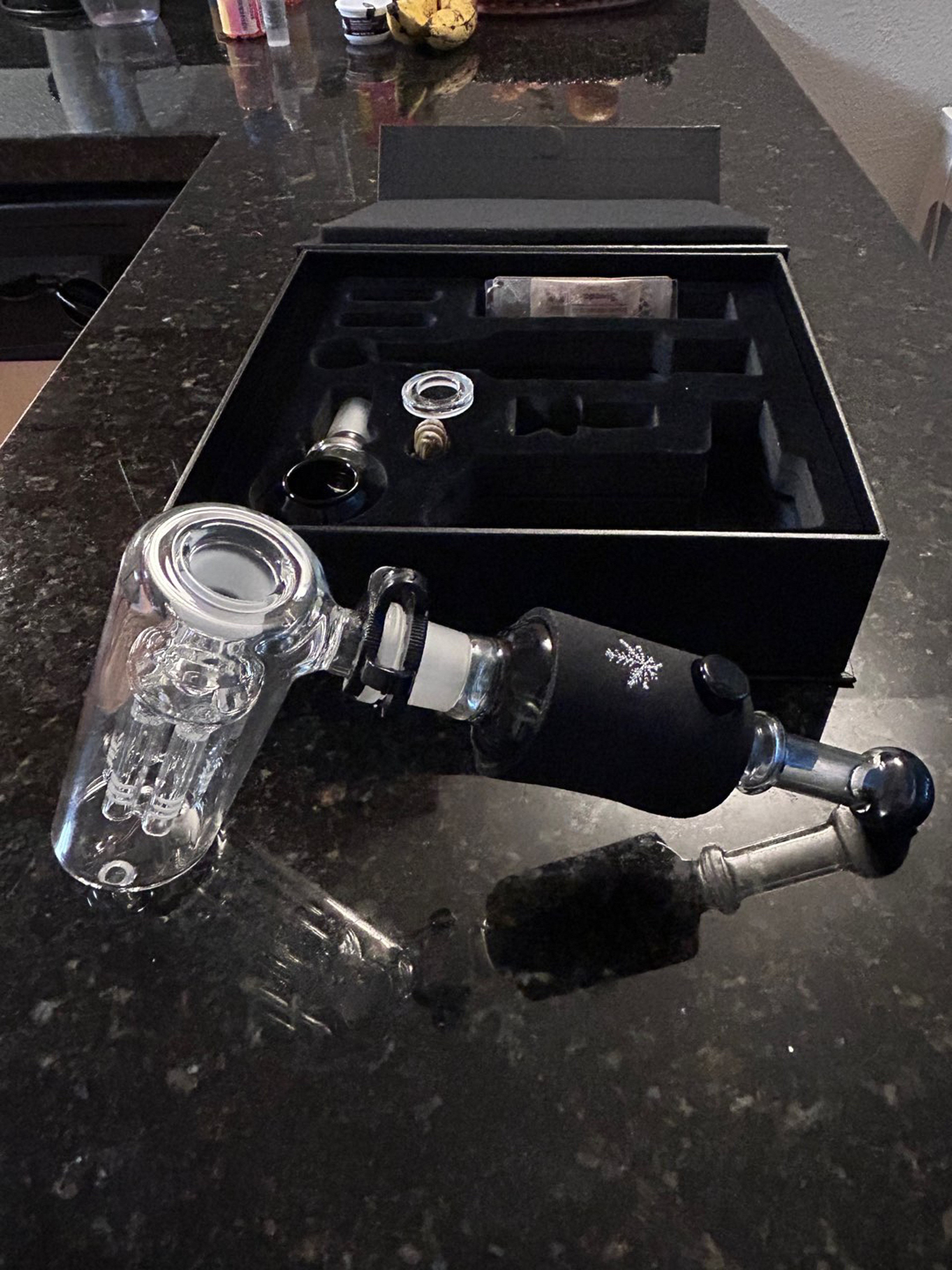 Preview pic of Freeze Pipe Bubbler + Kit