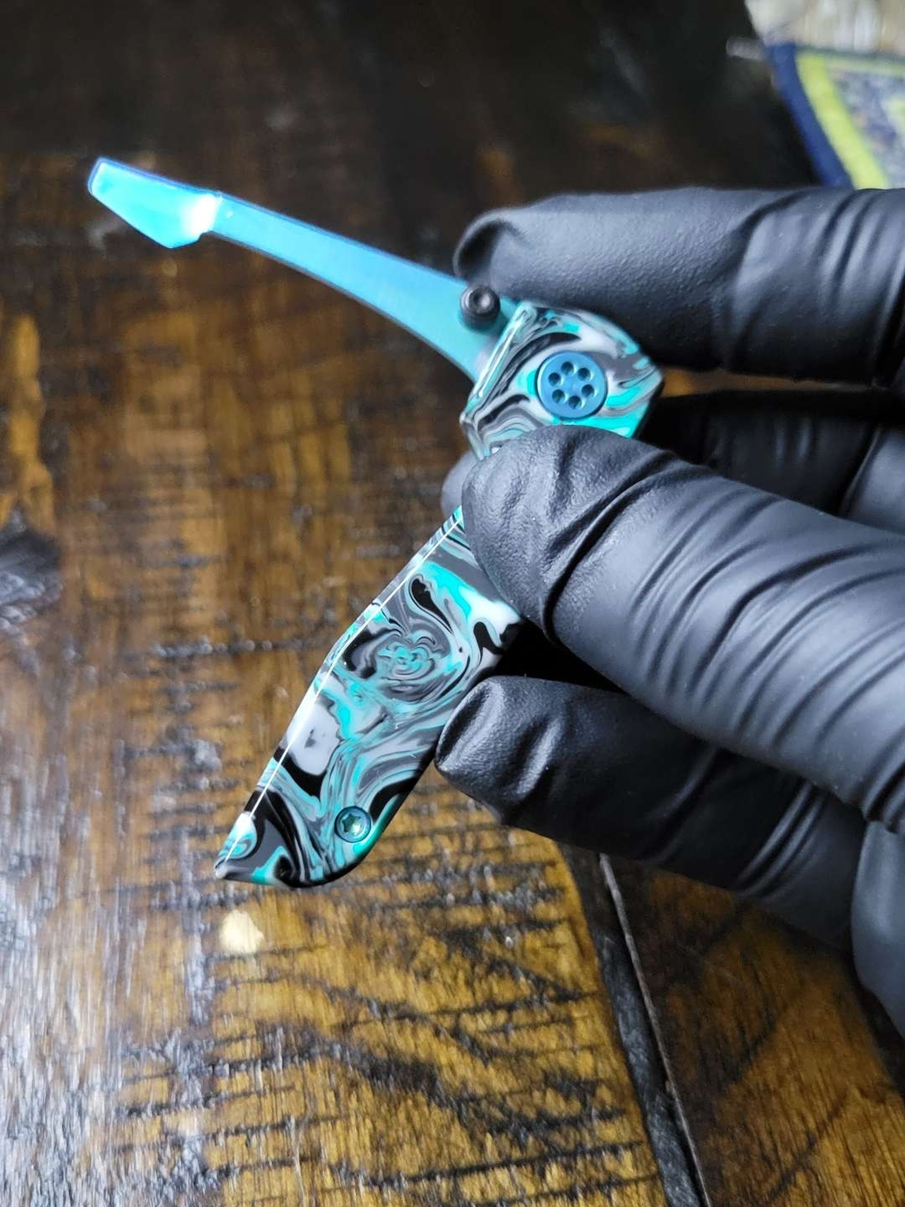 Preview pic of Tenacious tools flip dabber
