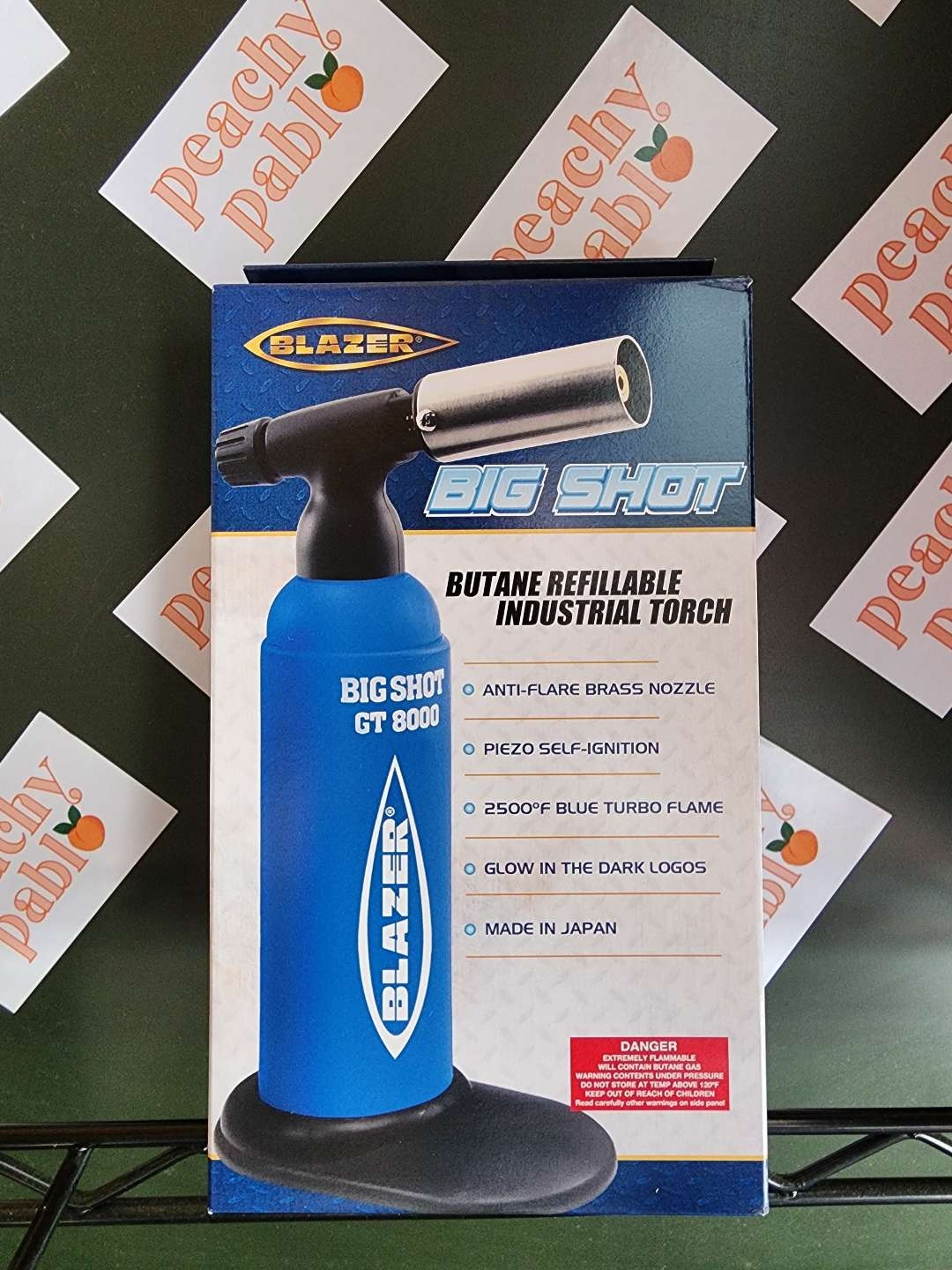 Preview pic of Blazer Big Shot GT8000 torch - Limited Edition Blue w/ White Glow Logos