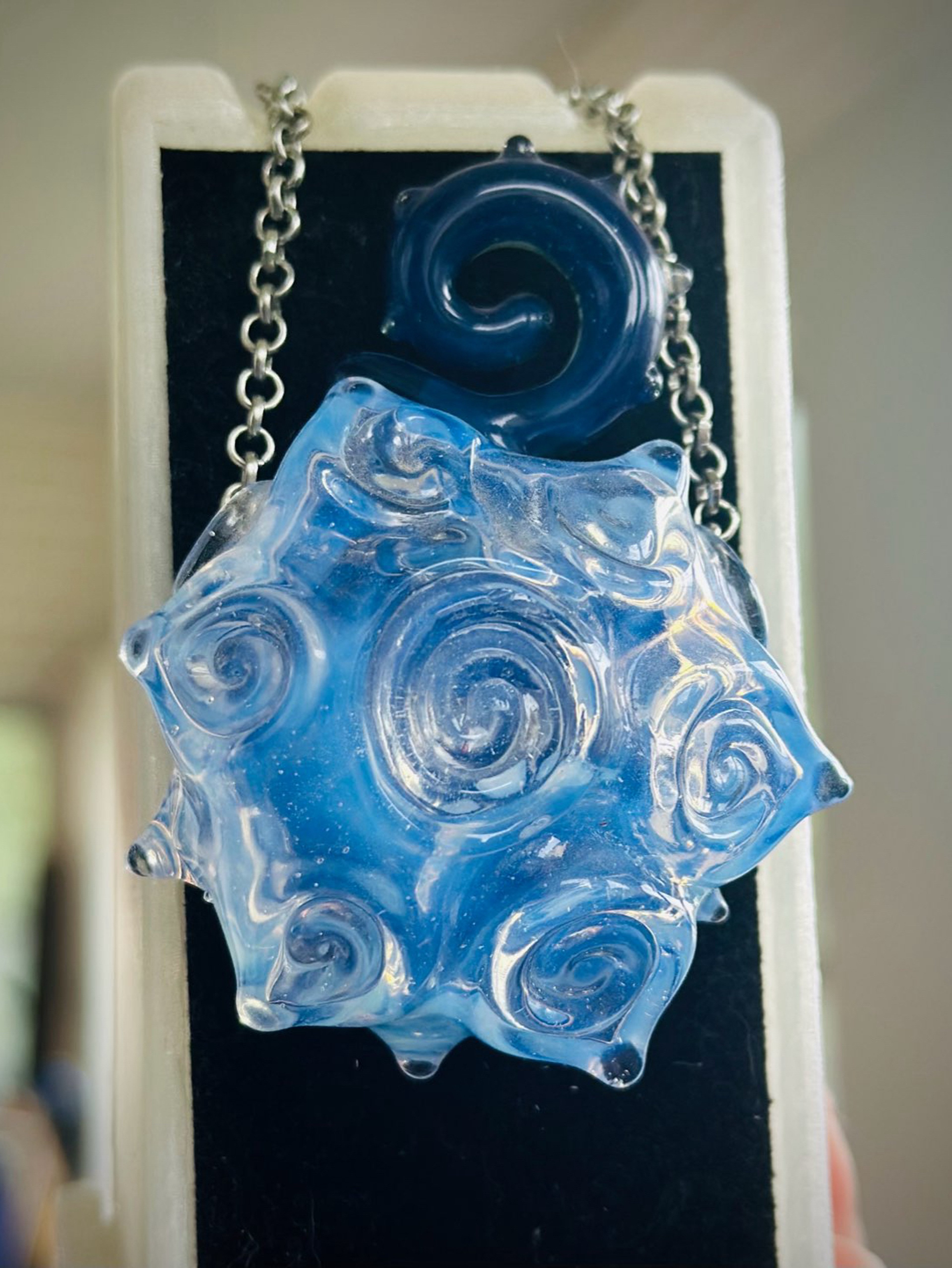 Preview pic of Pendy