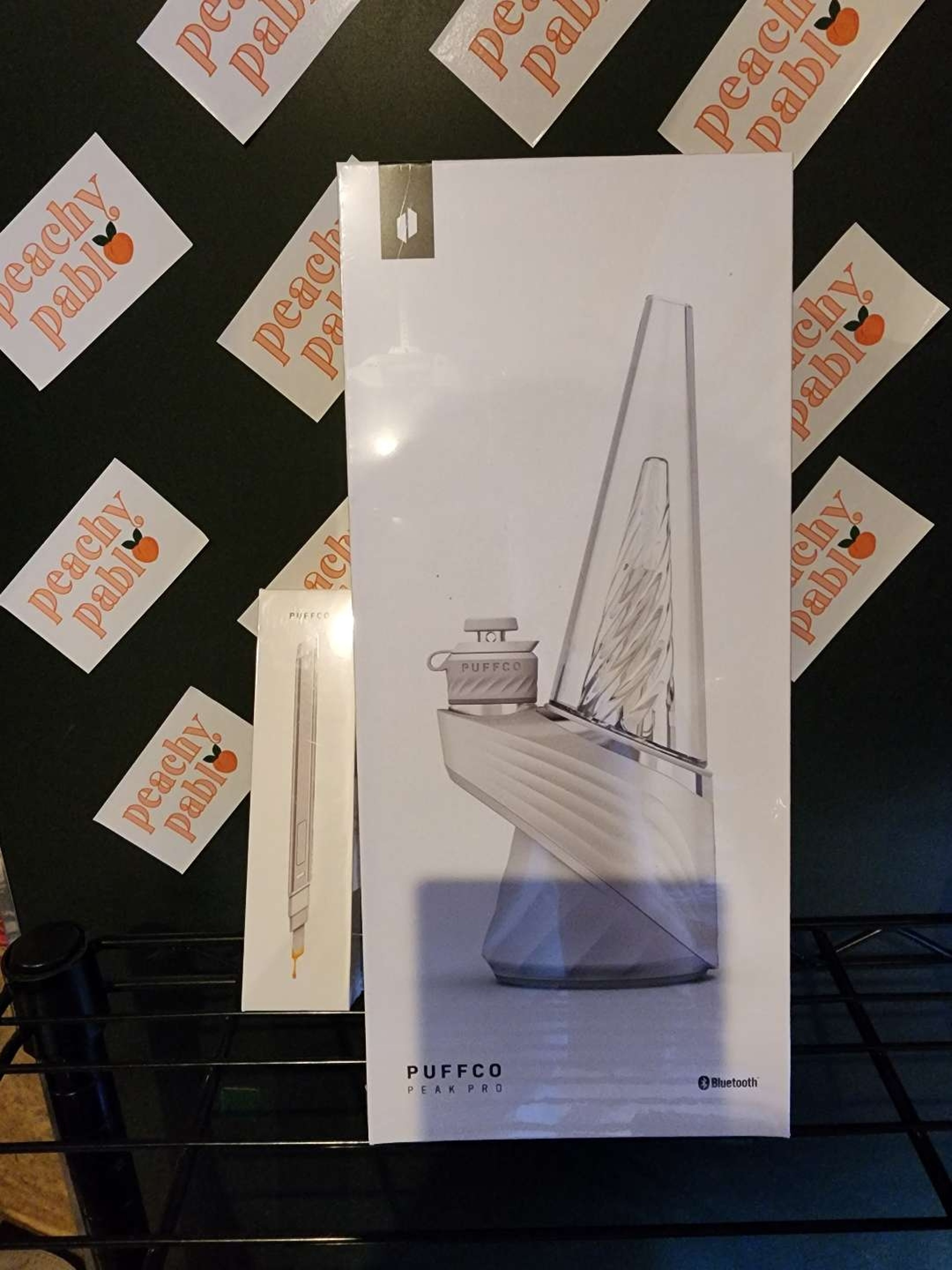 Preview pic of NEW Puffco Peak Pro + Hot Knife (limited edition pearl)