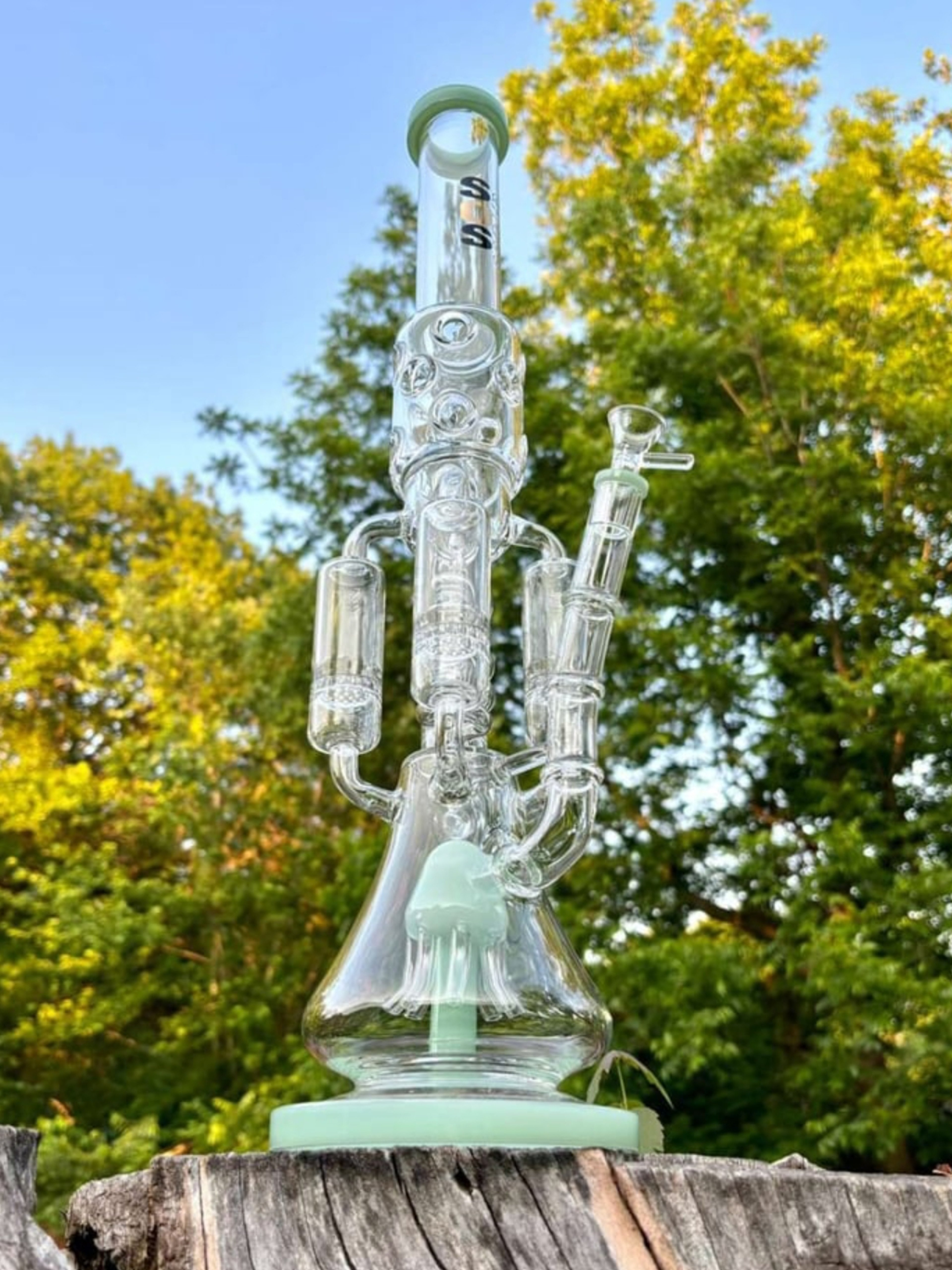Preview pic of Tall Thick Glass Recycler Rig