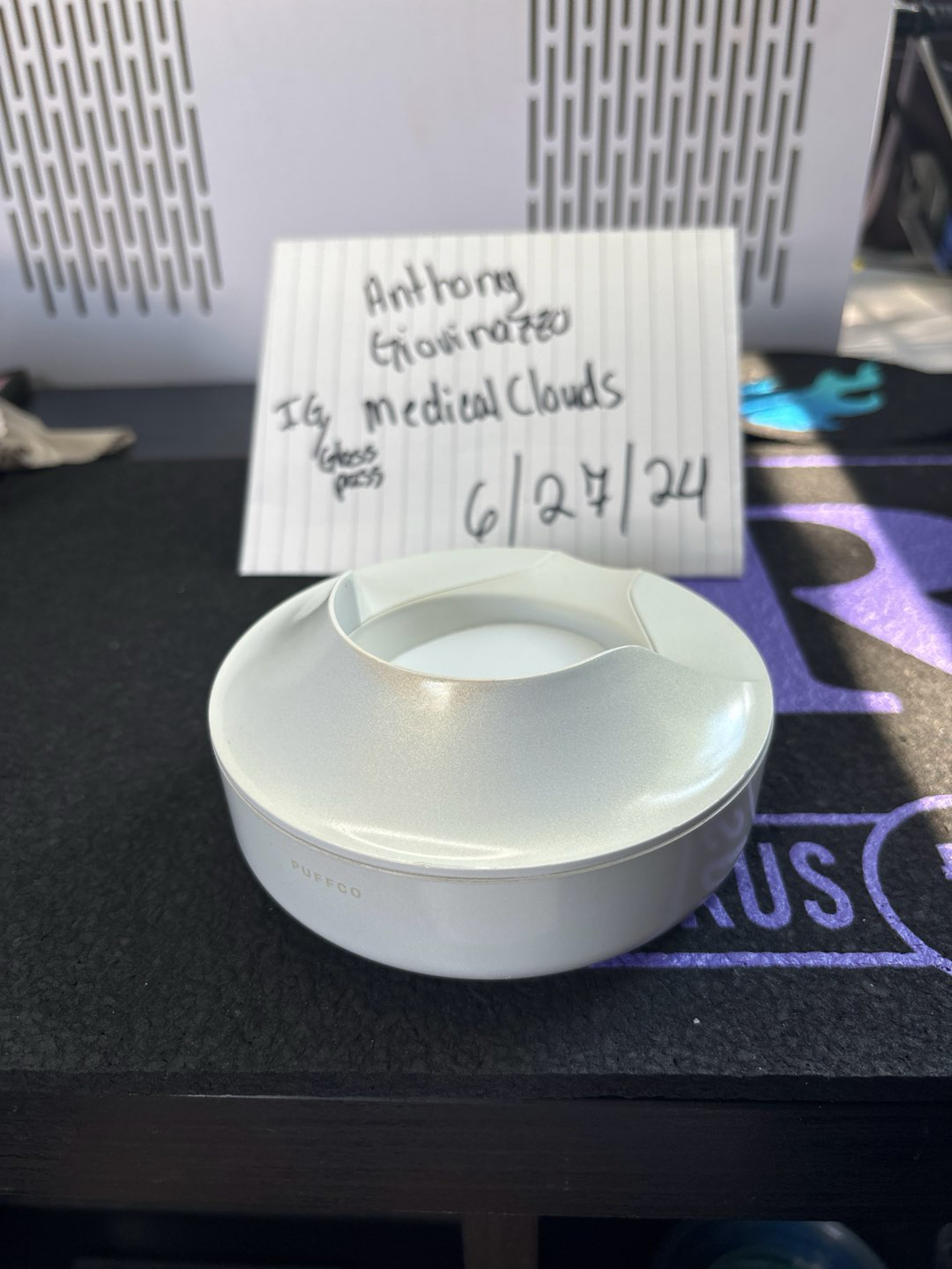 Preview pic of Puffco power dock opal