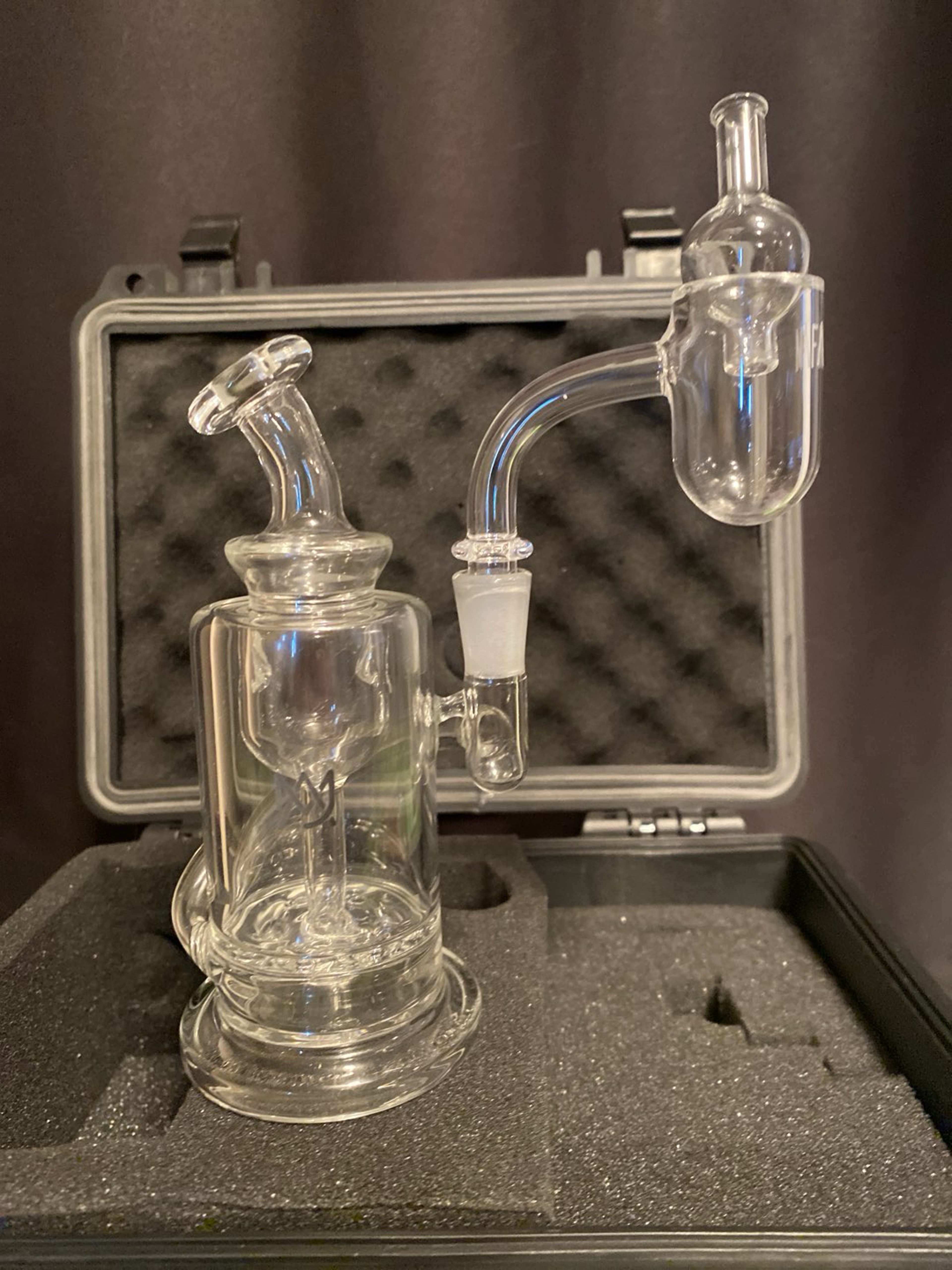 Preview pic of MJ ARSENAL URSA MINI RIG and AFM quartz nail