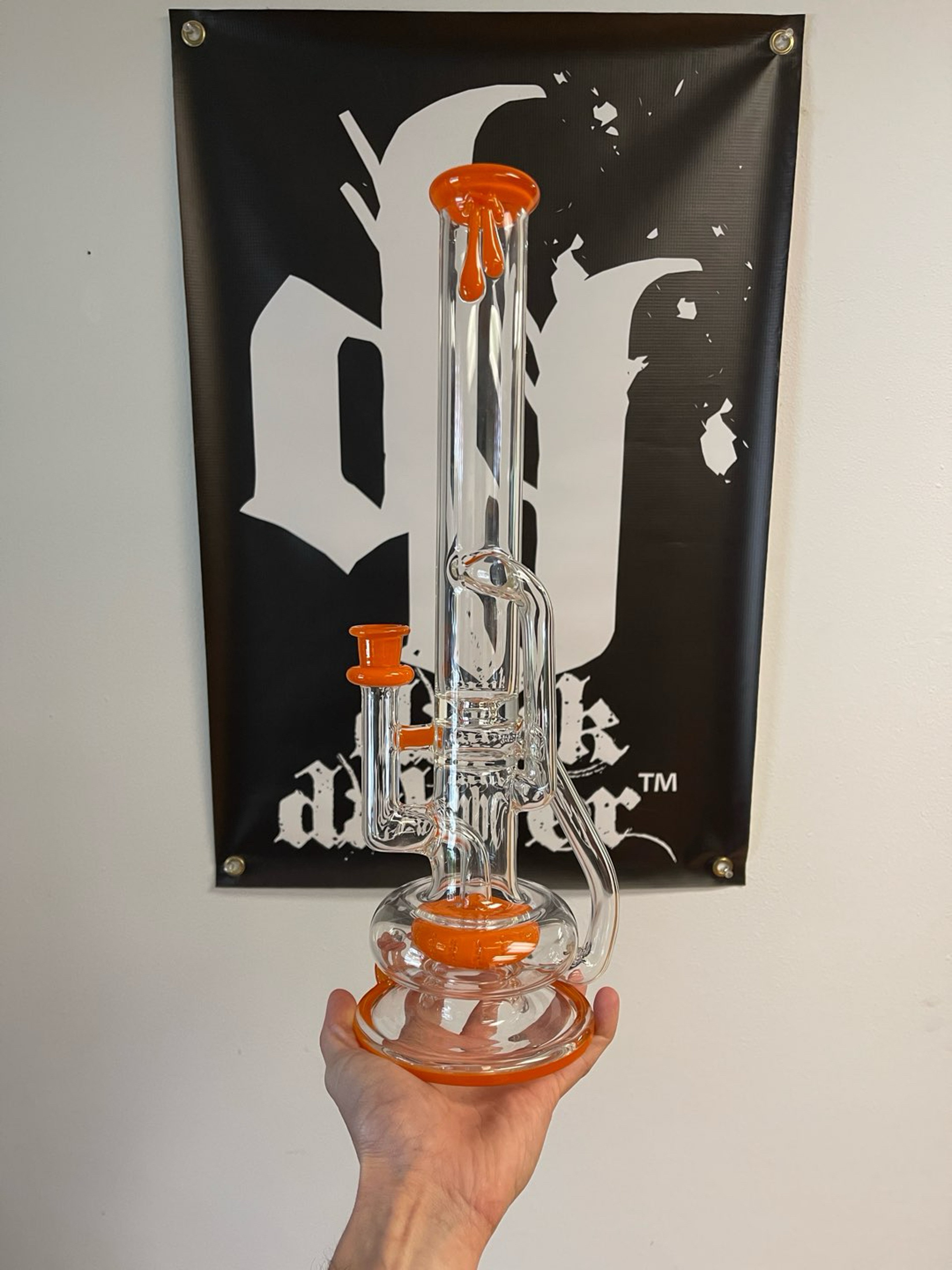 Preview pic of Uzzi Glass 🍊🔥🌪️♻️
