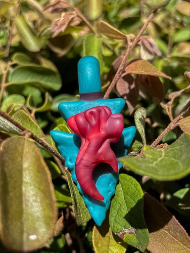 Preview pic of Elks That Run antler arrowhead pendant
