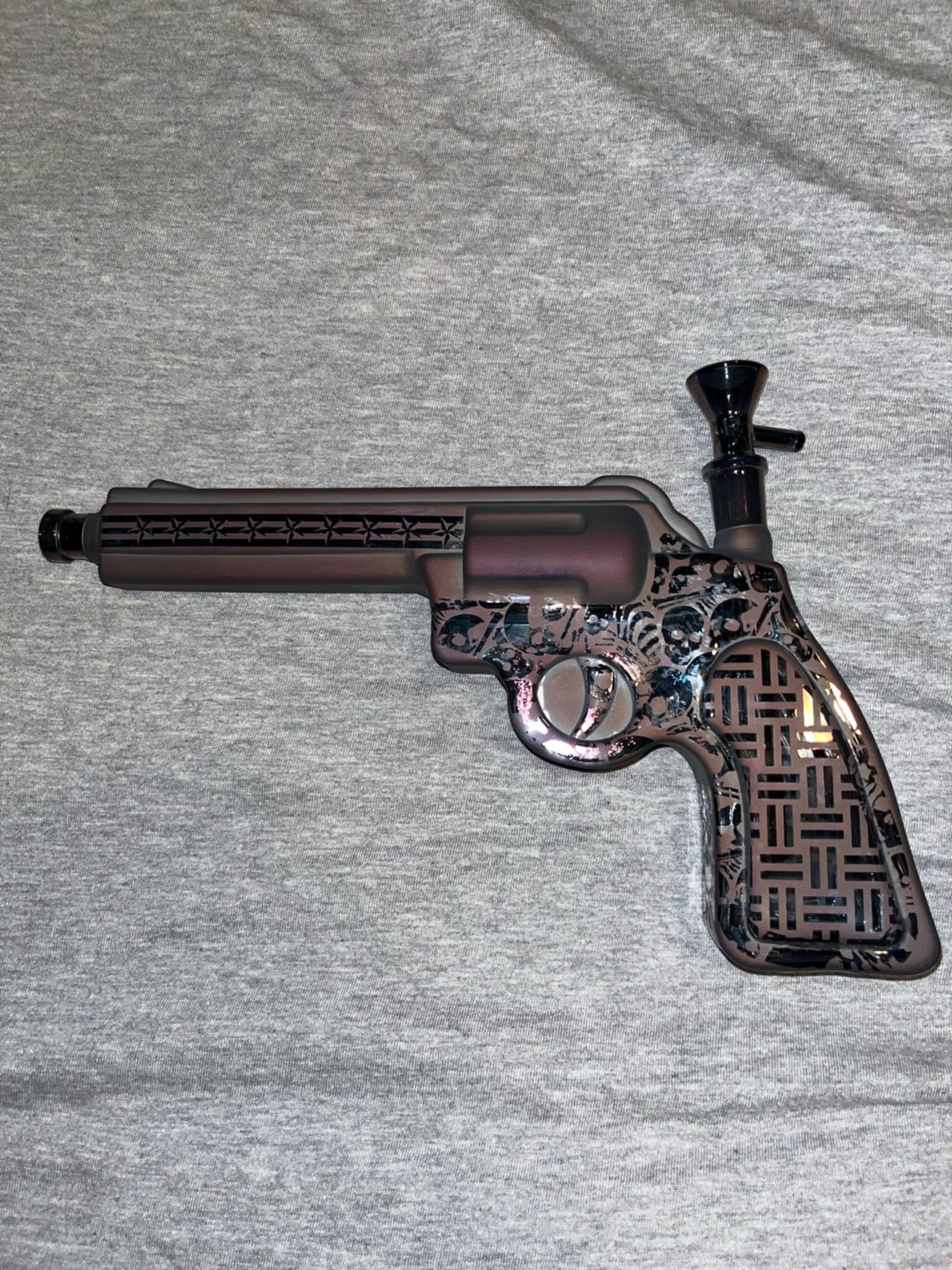 Preview pic of Revolver Bong
