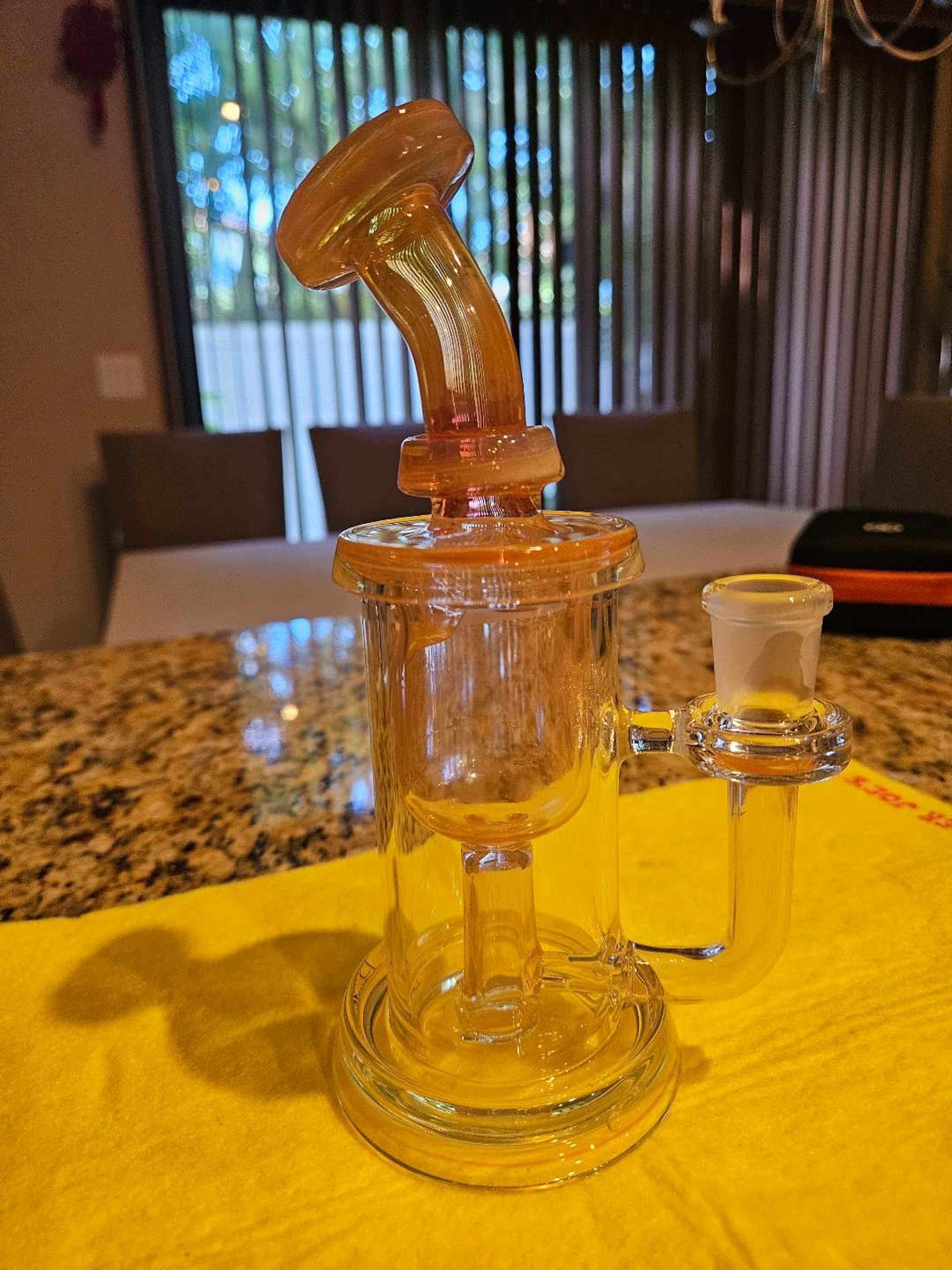 Preview pic of Leisure Glass - Fumed Incycler