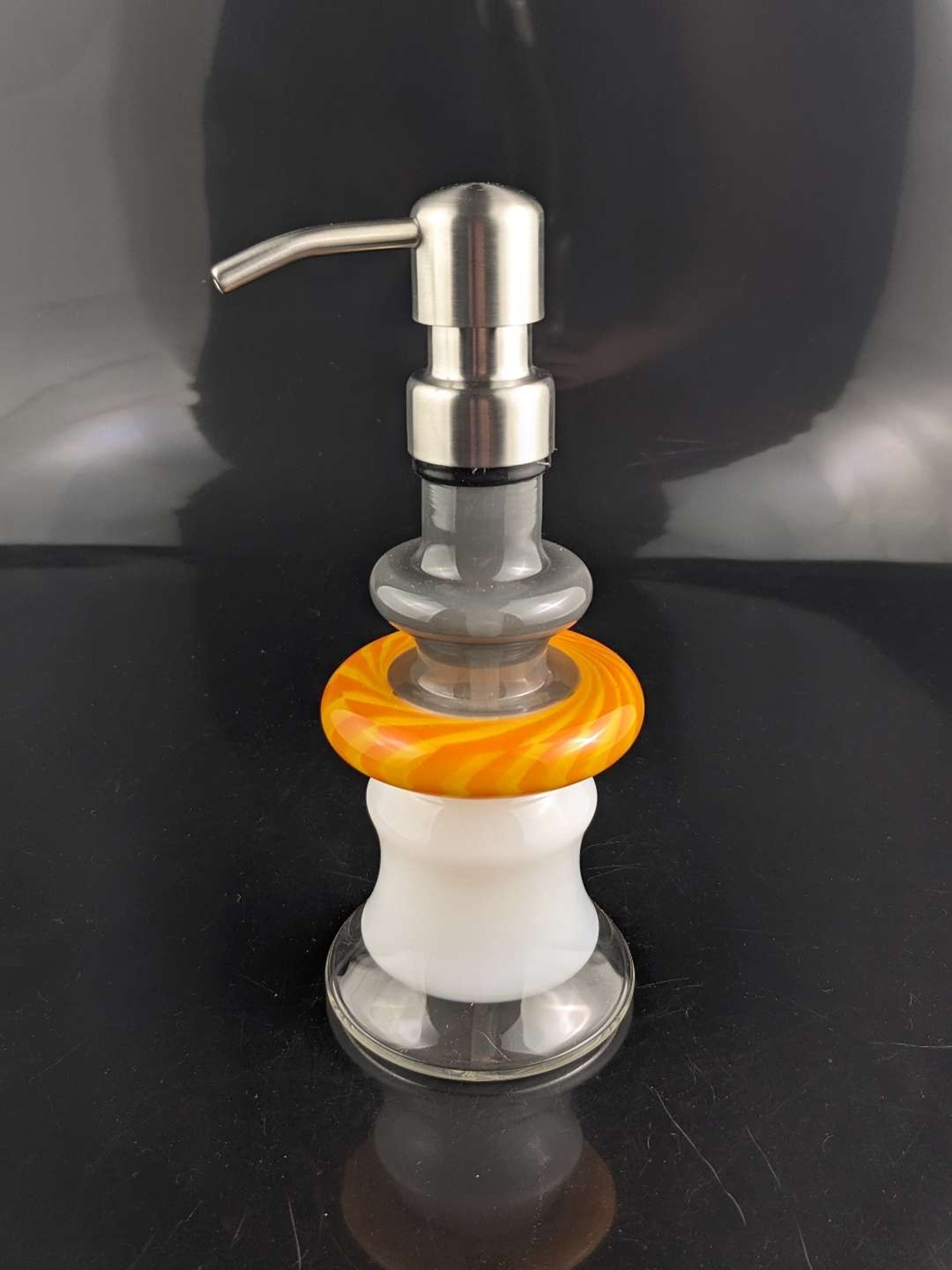 Preview pic of Heady Lotion Dispenser