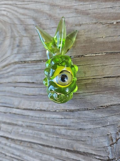 Preview pic of Goose glass pineapple 🍍 pendy