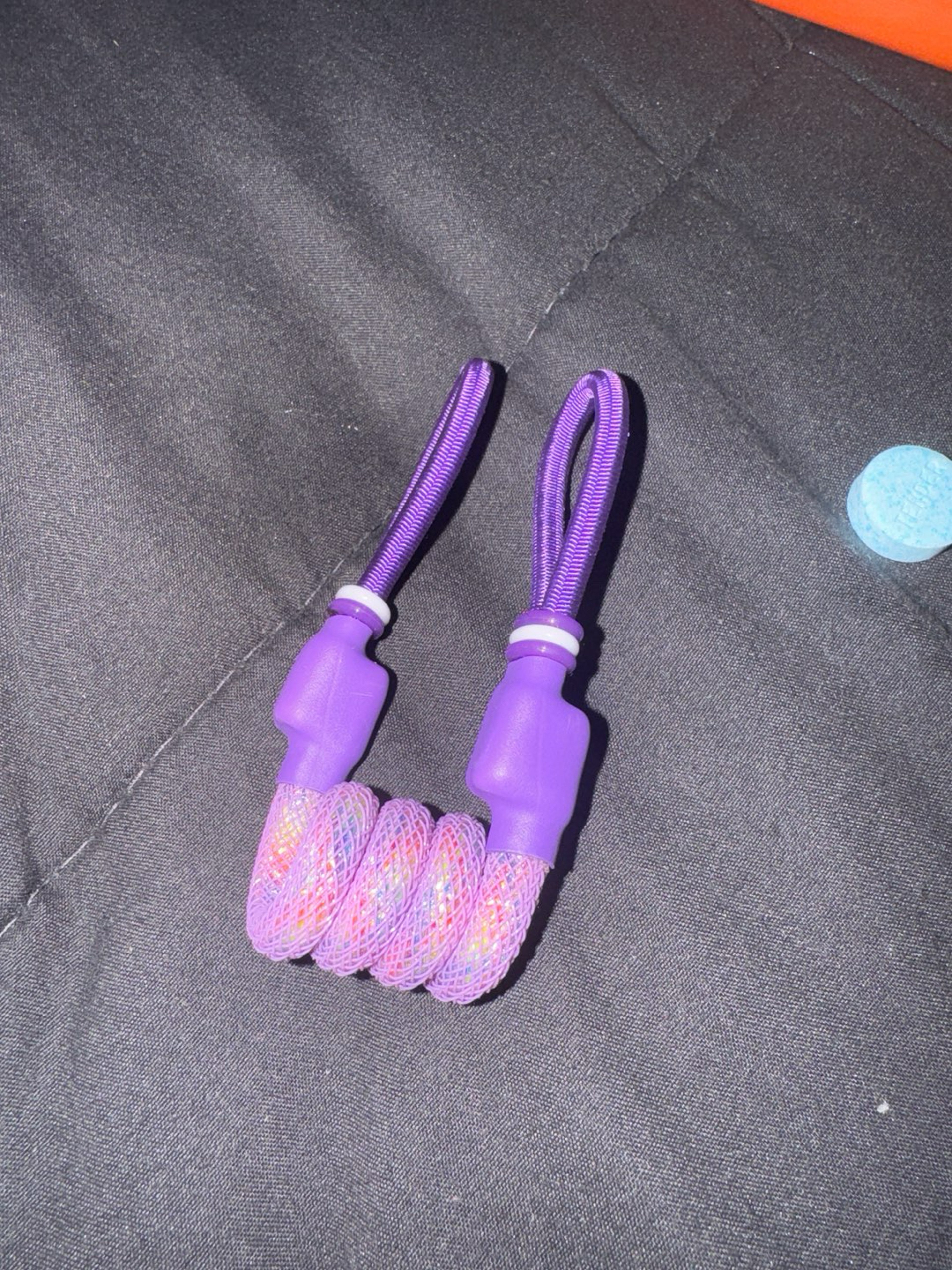 Preview pic of Tuff Tether! Brand New! Puffco