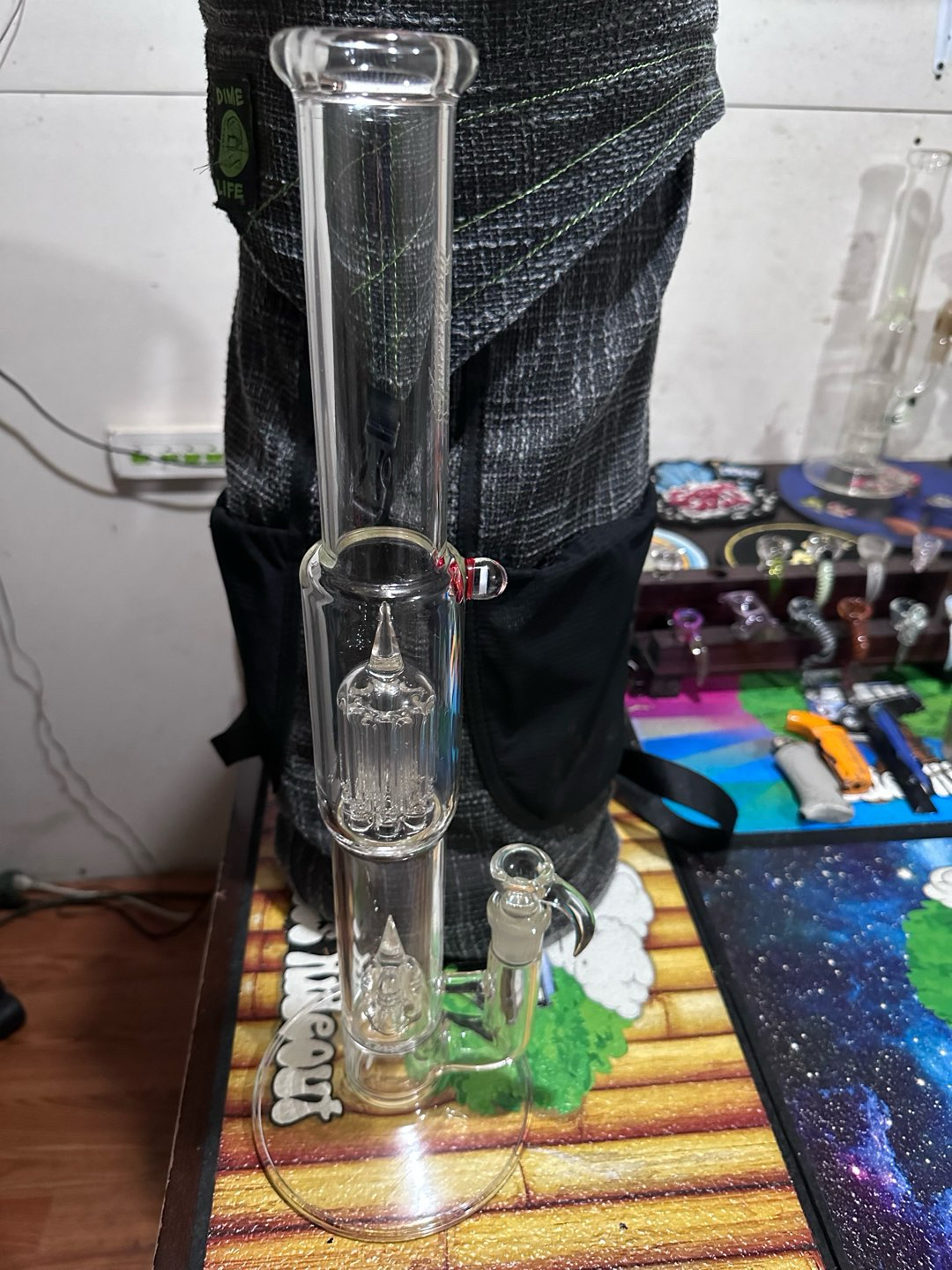 Preview pic of Sovereignty inv4 - 8 arm w/ Millie