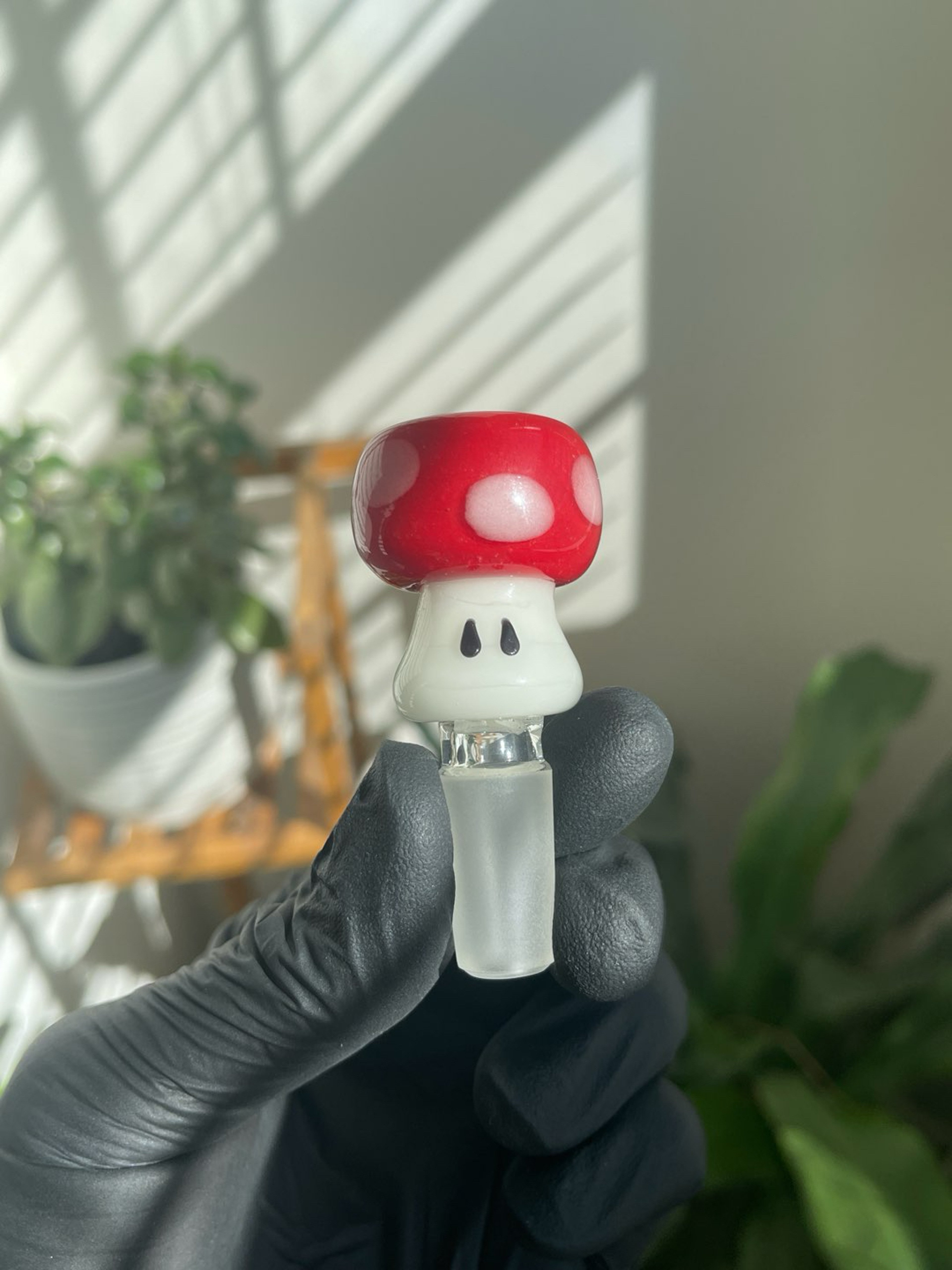 Preview pic of Empire Glassworks Mushroom Slide